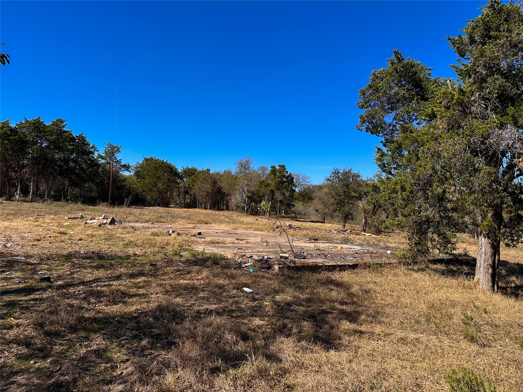 main property photo 10