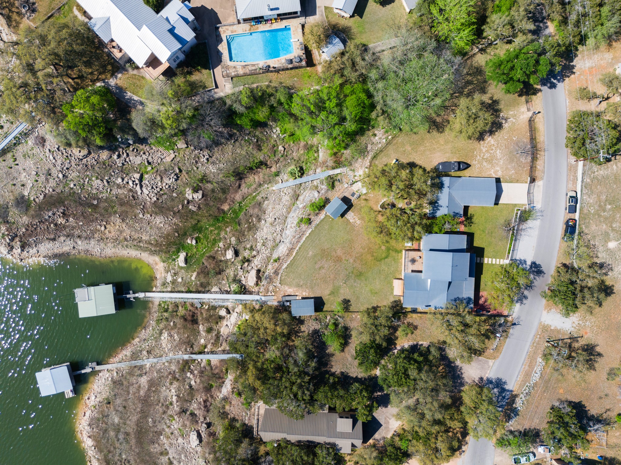 main property photo 35