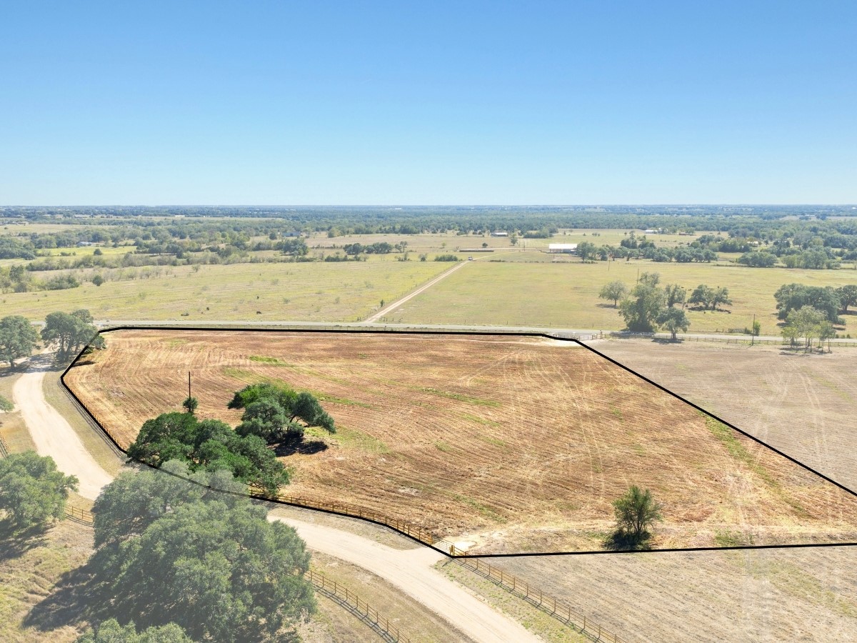 main property photo 10