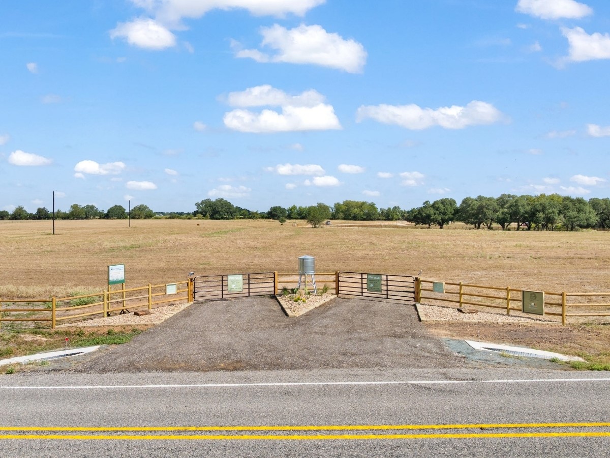 main property photo 4