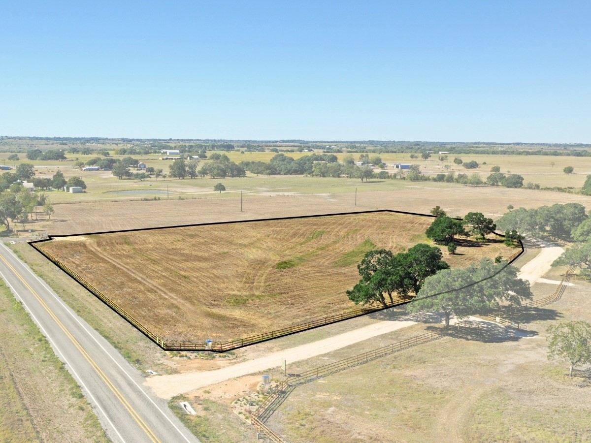 main property photo 9