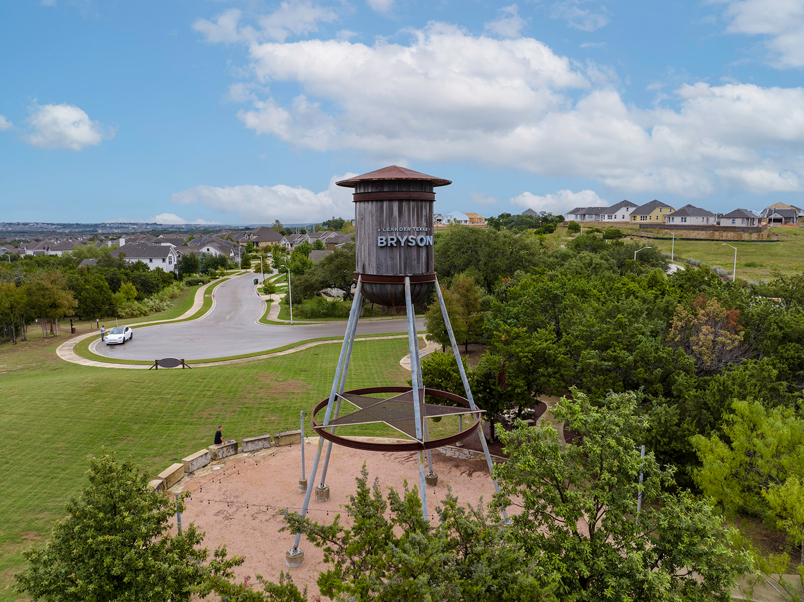 main property photo 31