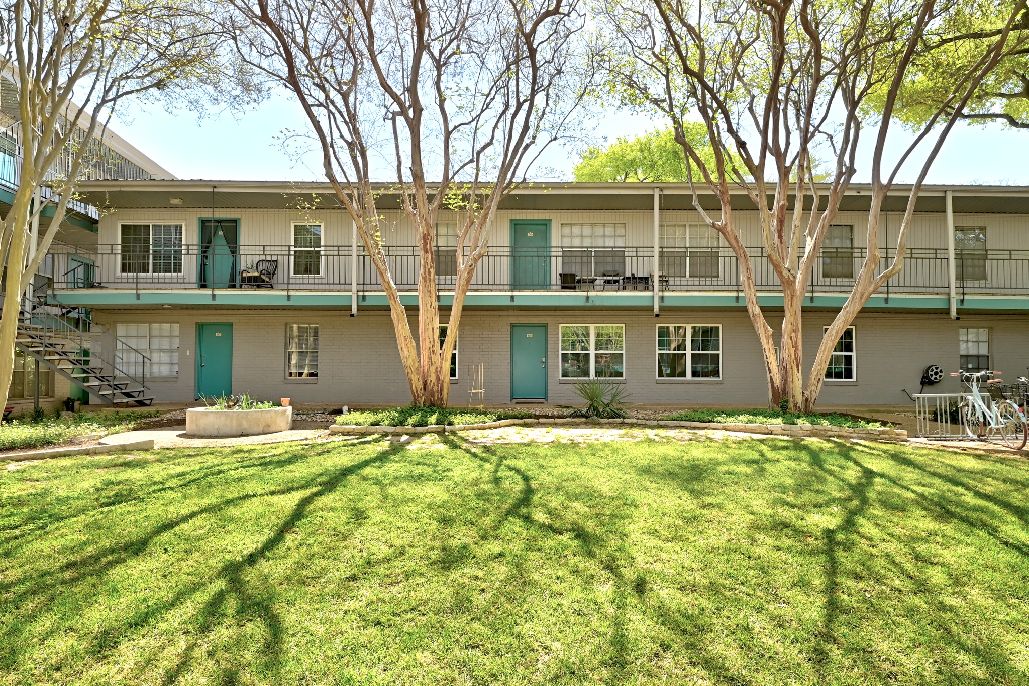 main property photo 29