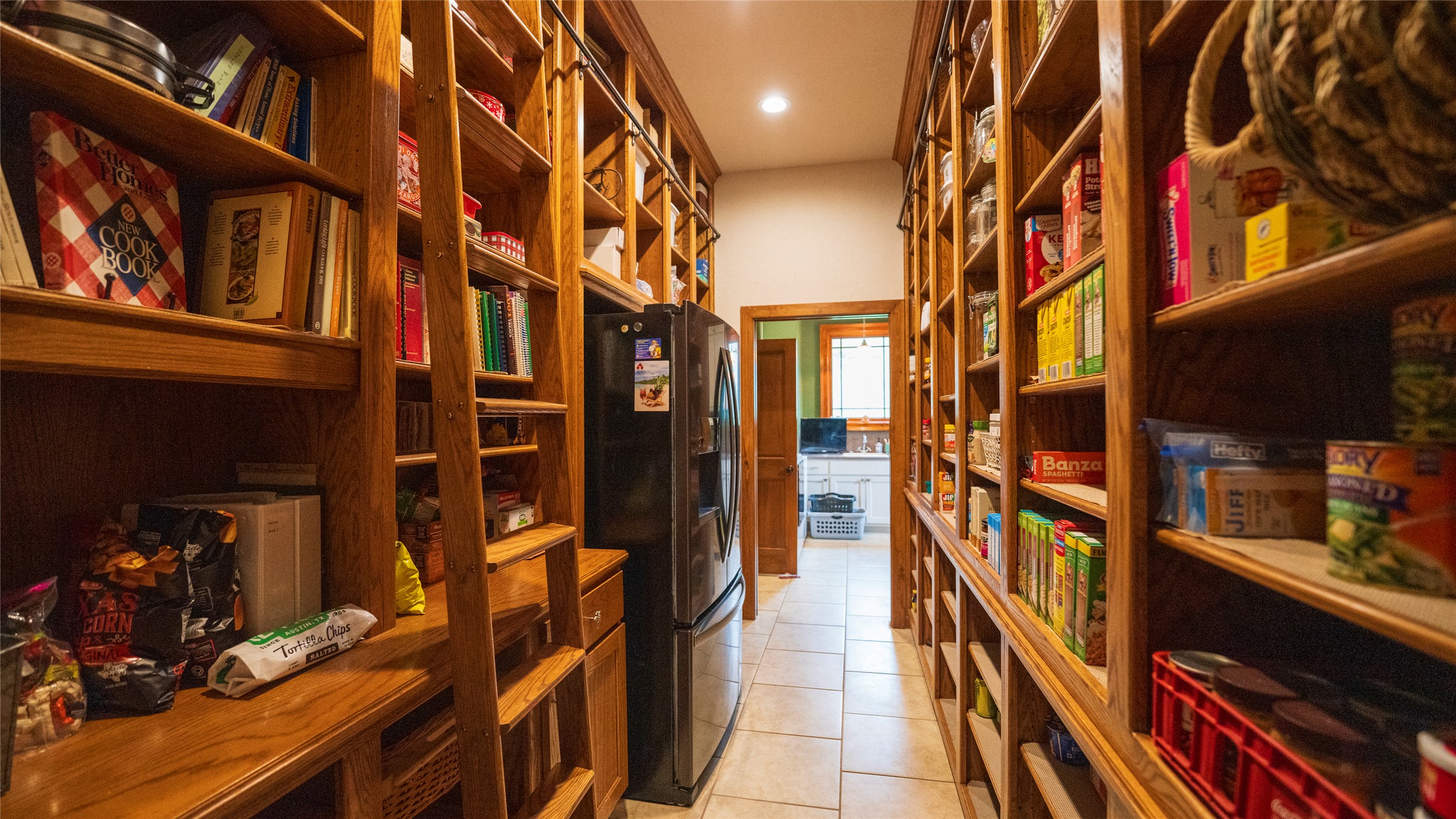 main property photo 15