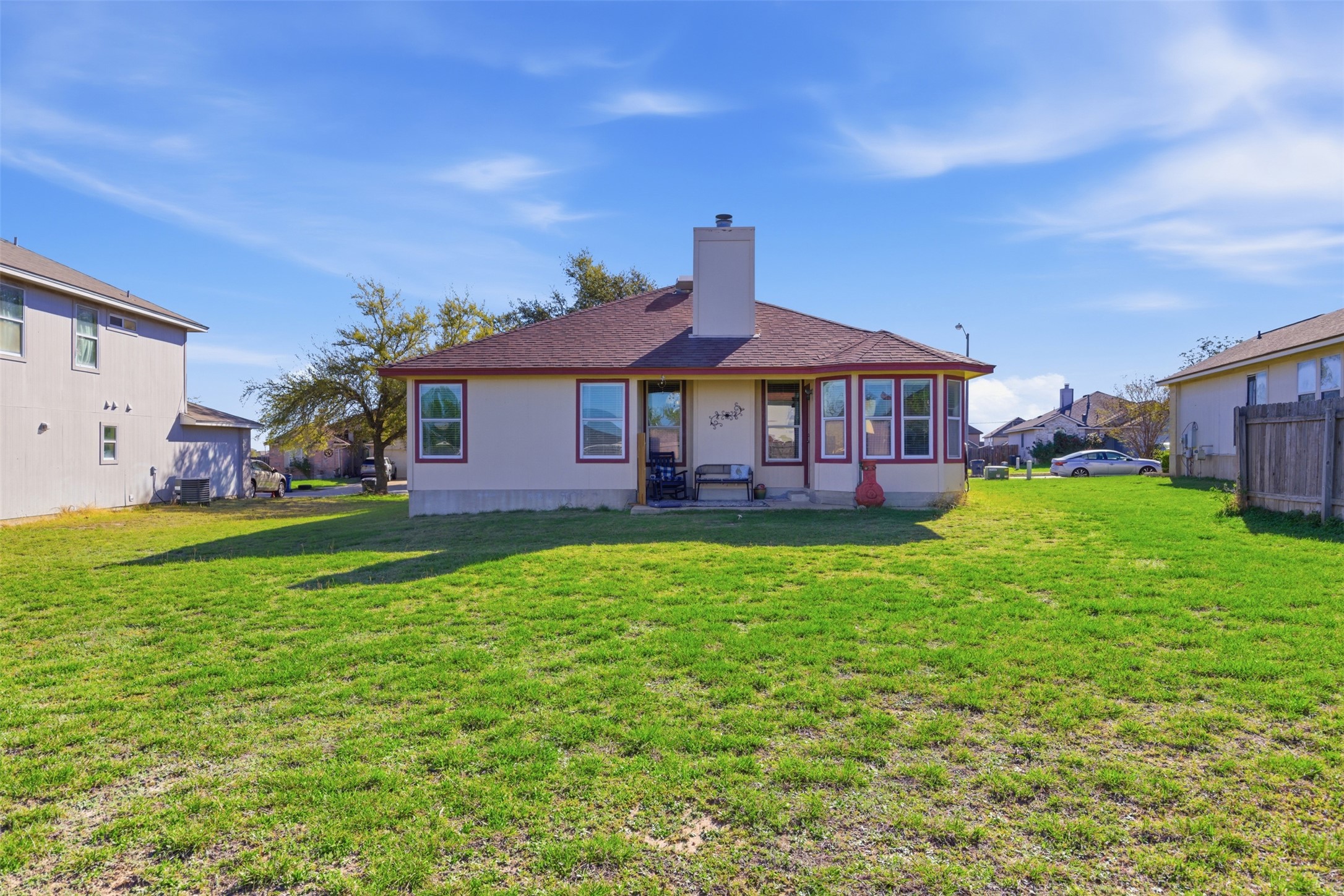 main property photo 19