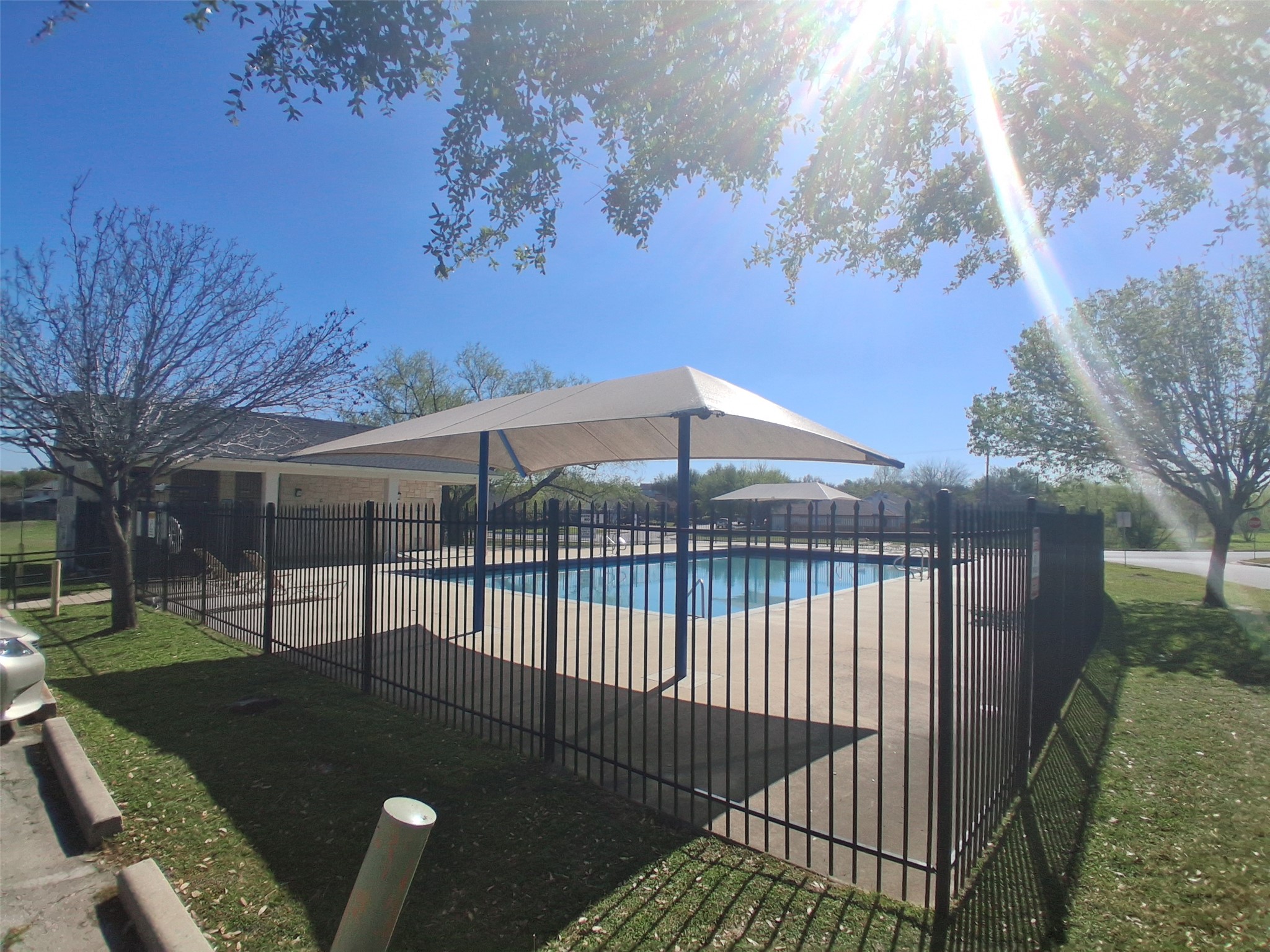 main property photo 21