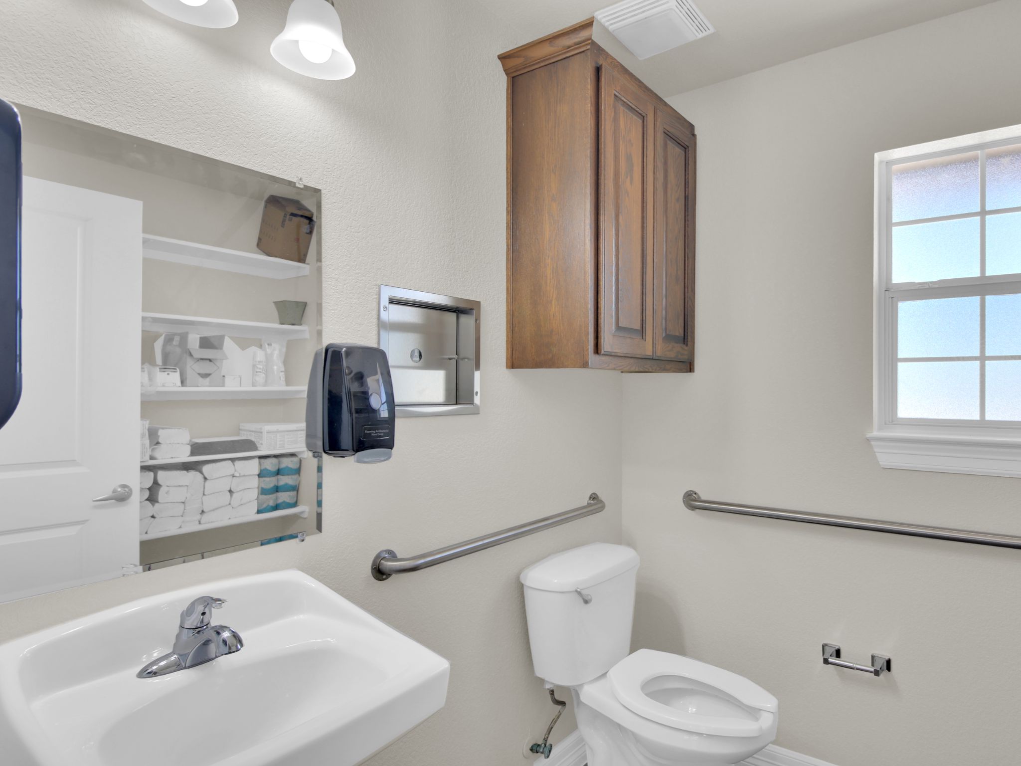 main property photo 29