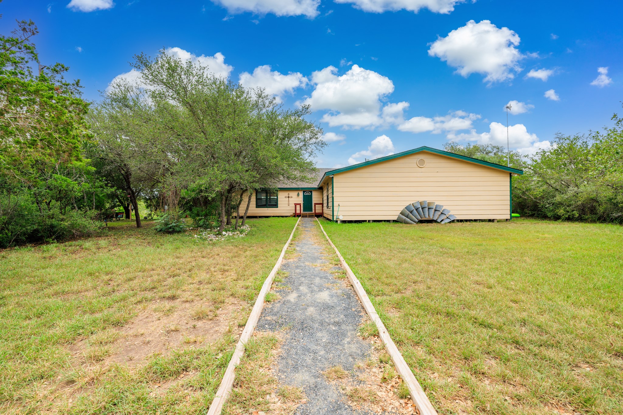 main property photo 21