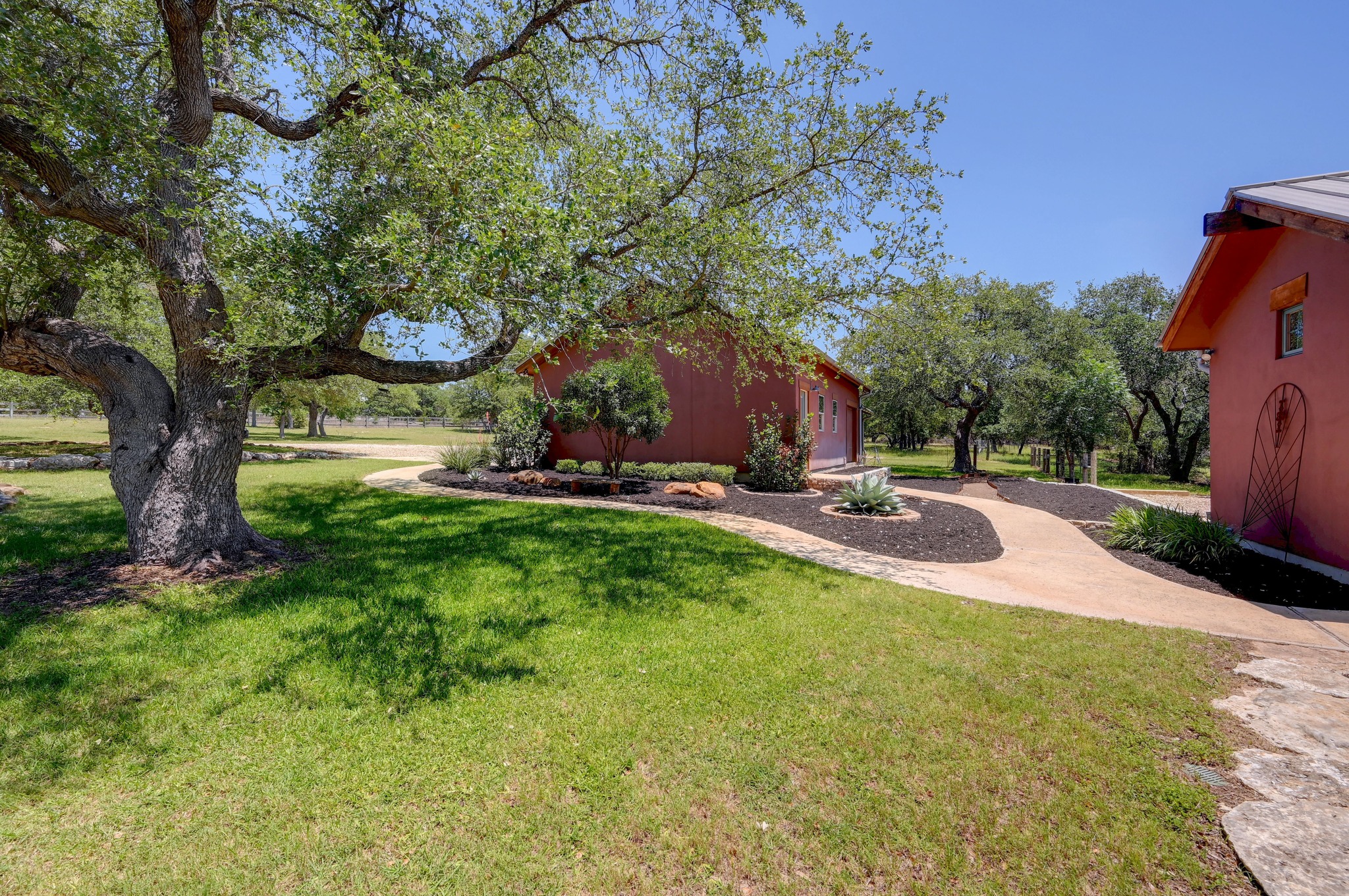 main property photo 39