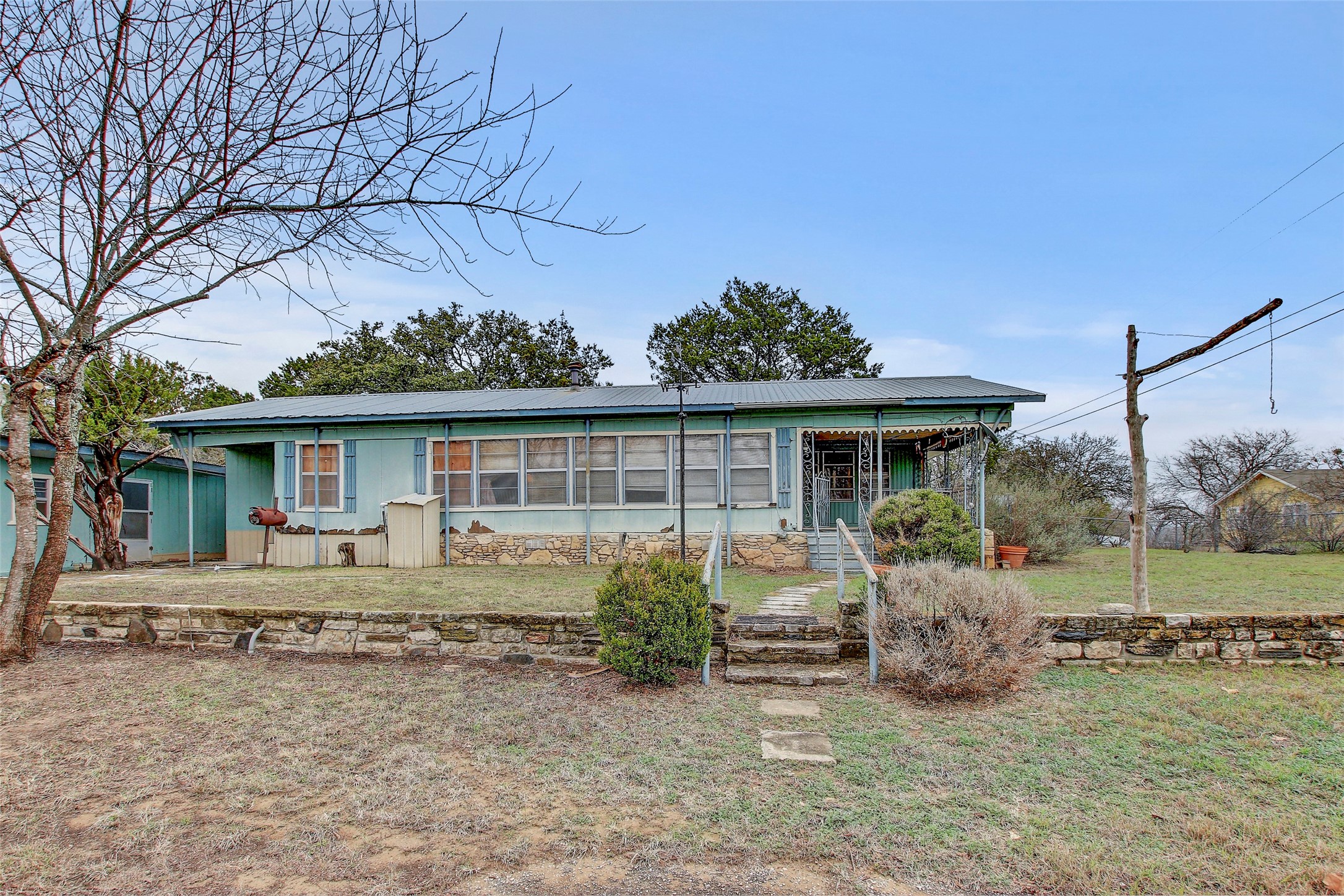 main property photo 16