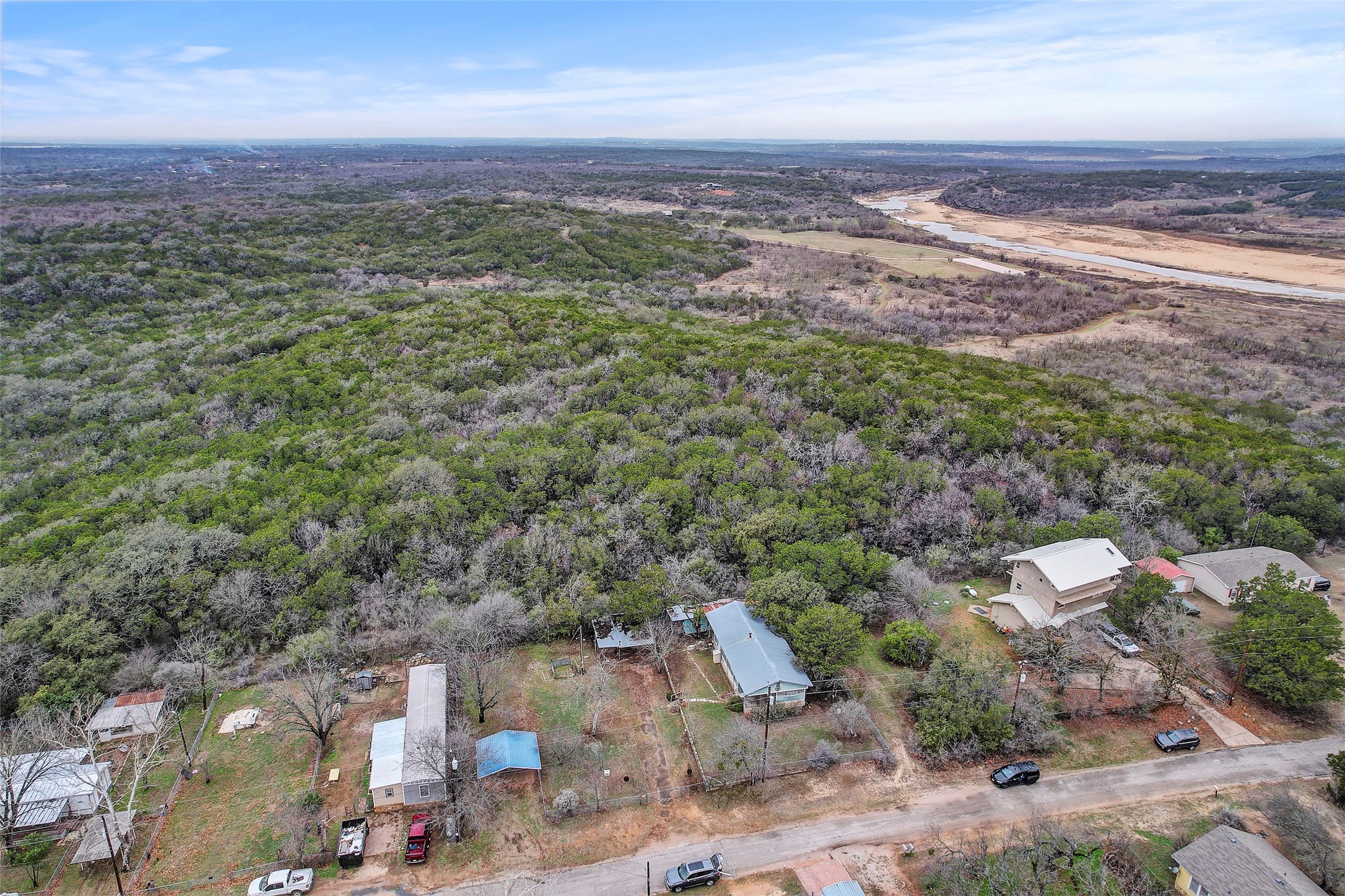 main property photo 8