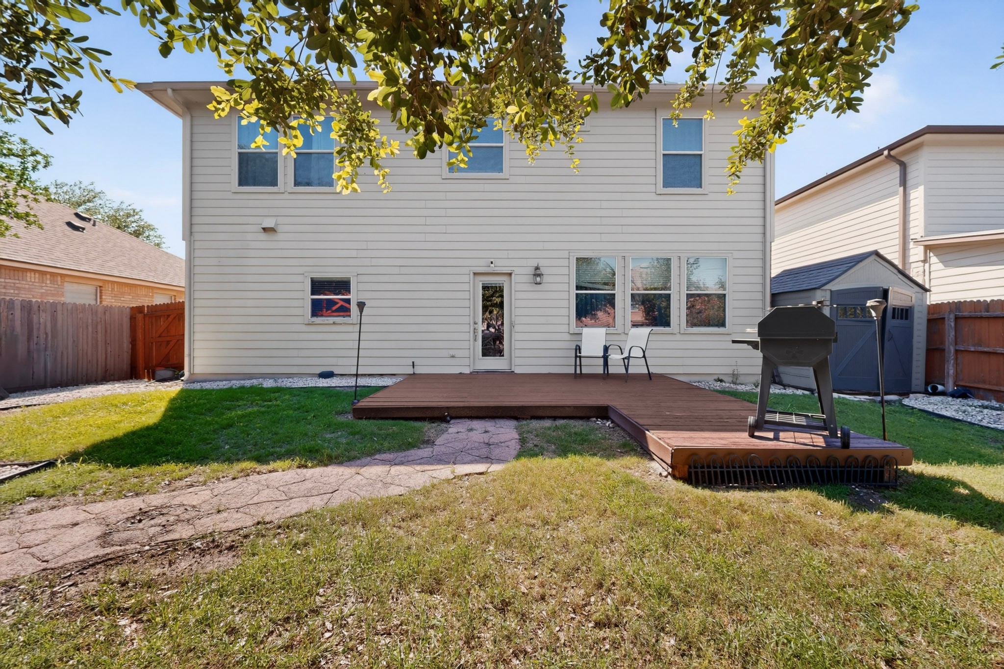 main property photo 26