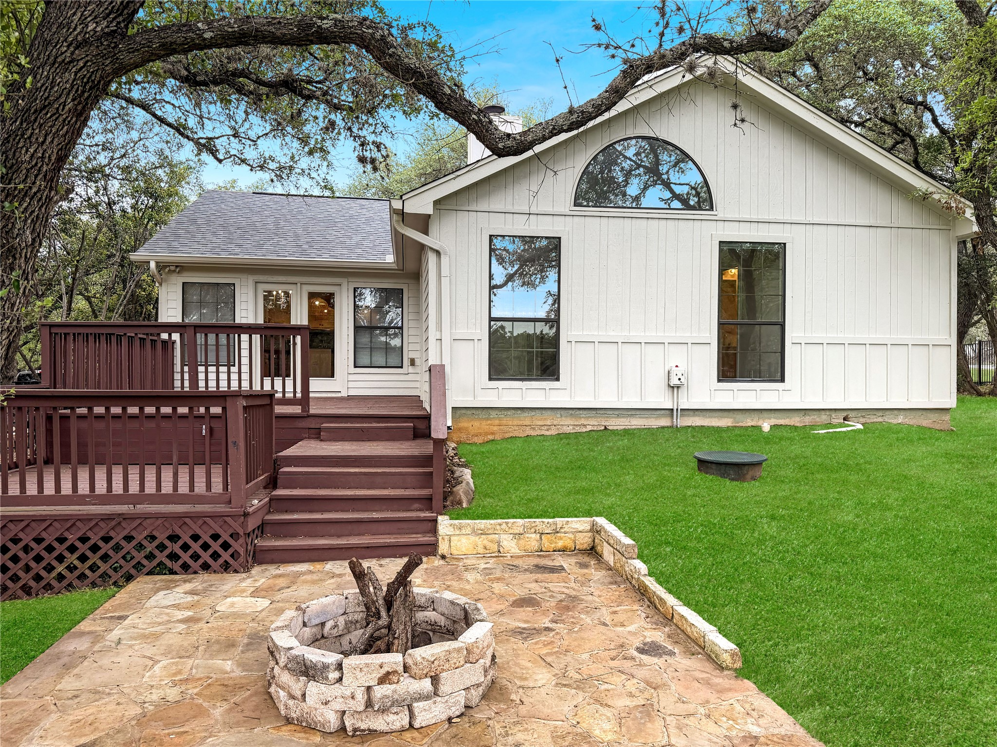main property photo 29
