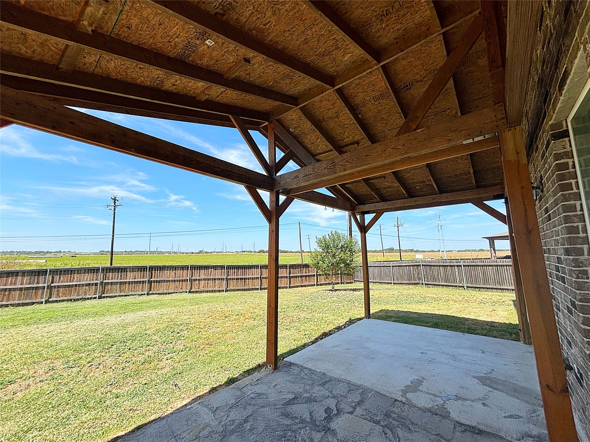 main property photo 26