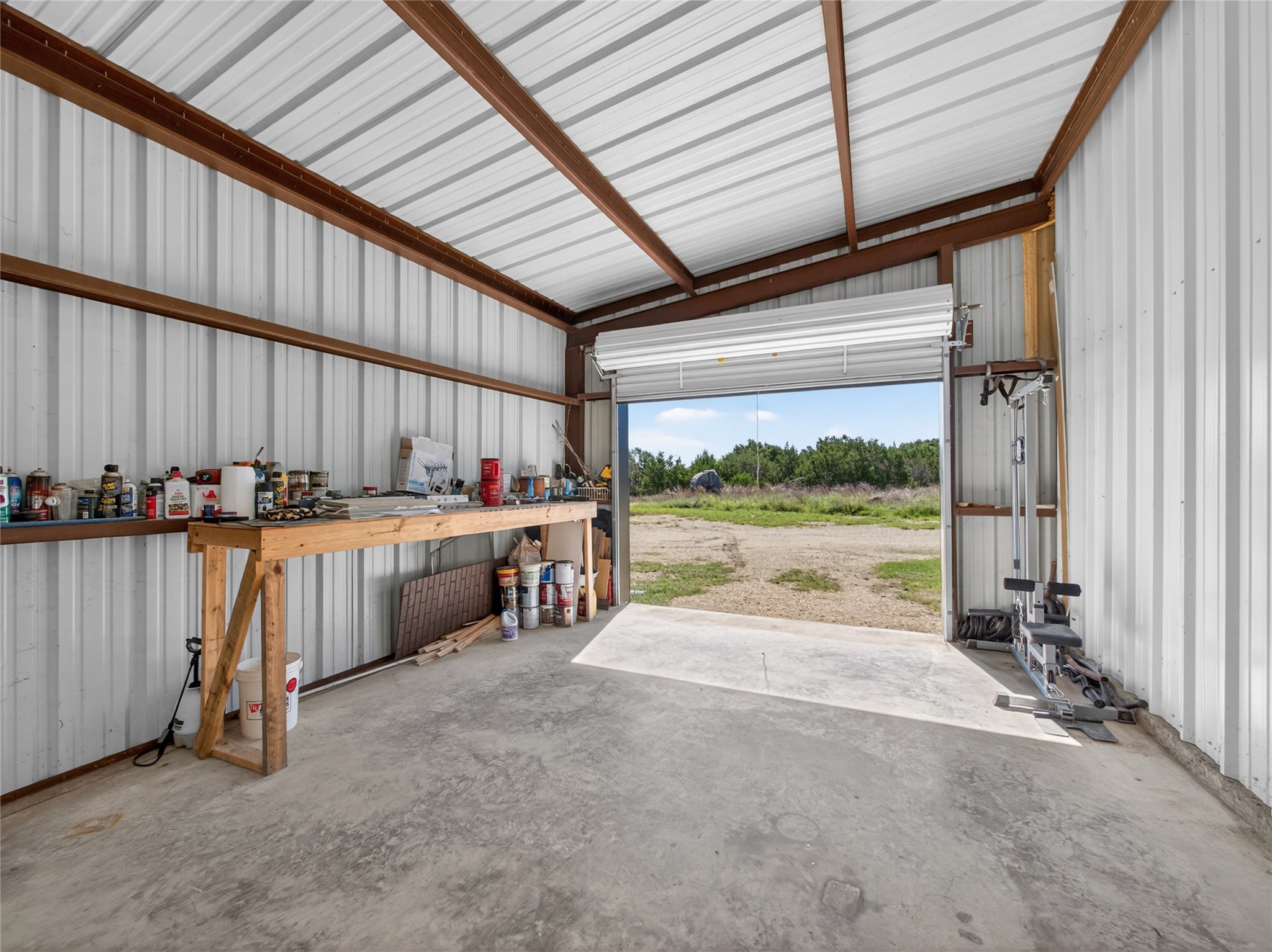 main property photo 23