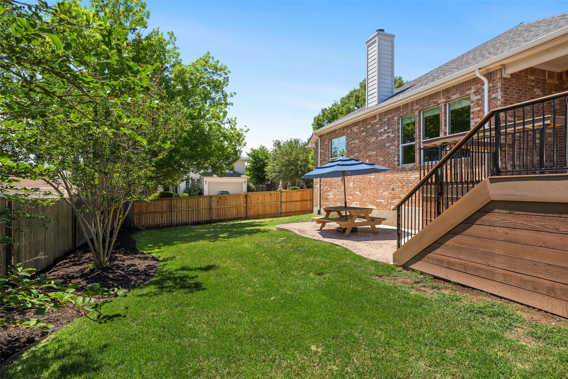 main property photo 31