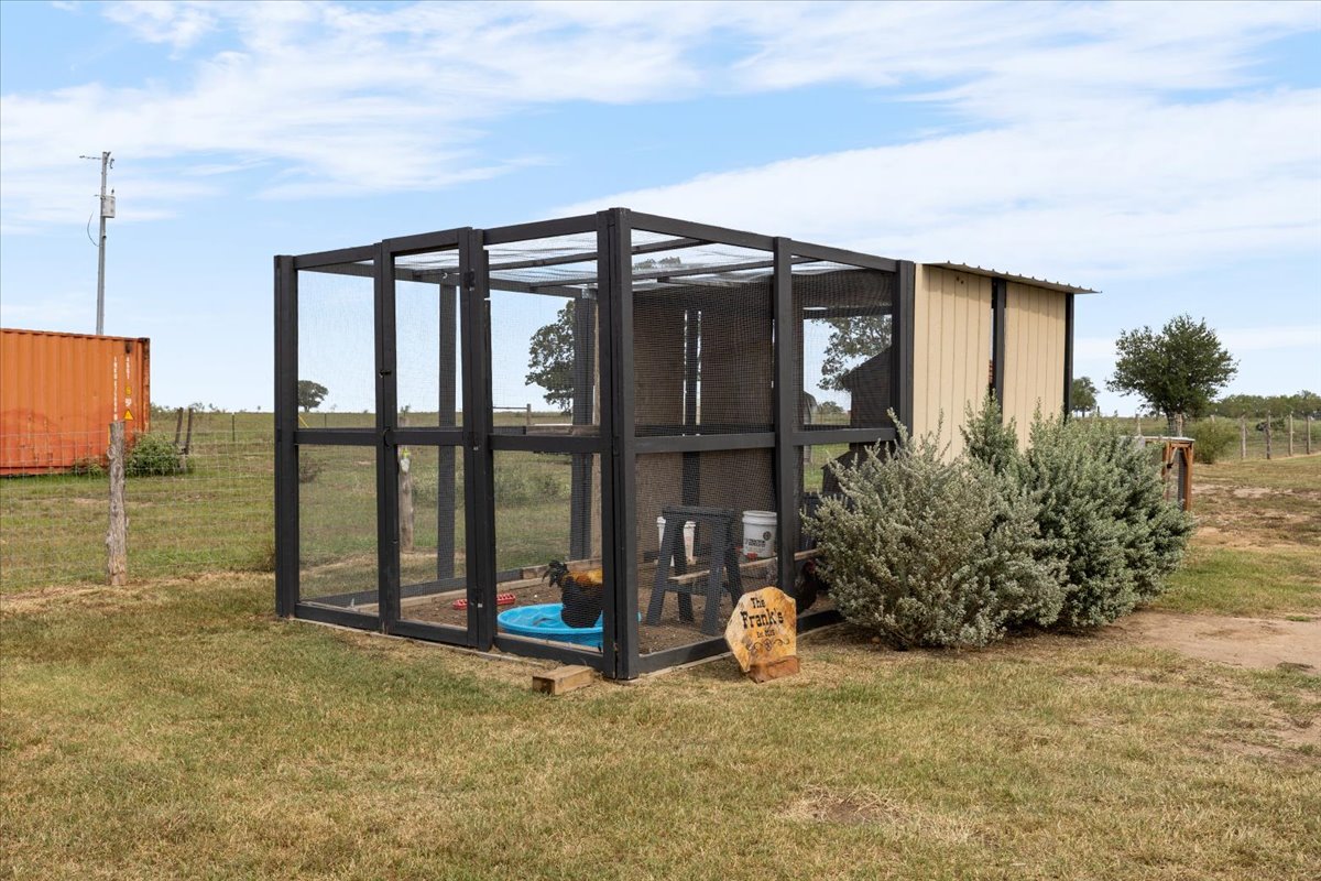 main property photo 29