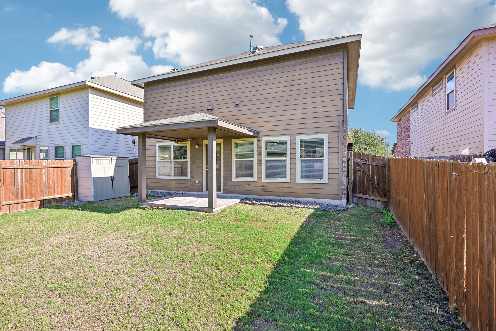main property photo 33