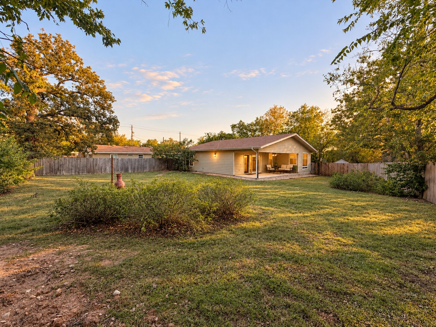 main property photo 14