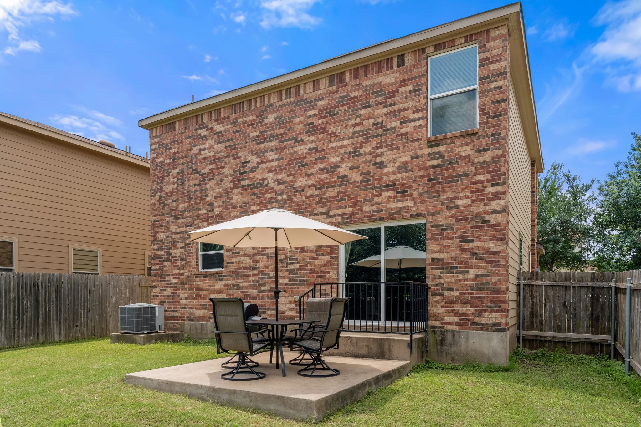 main property photo 34