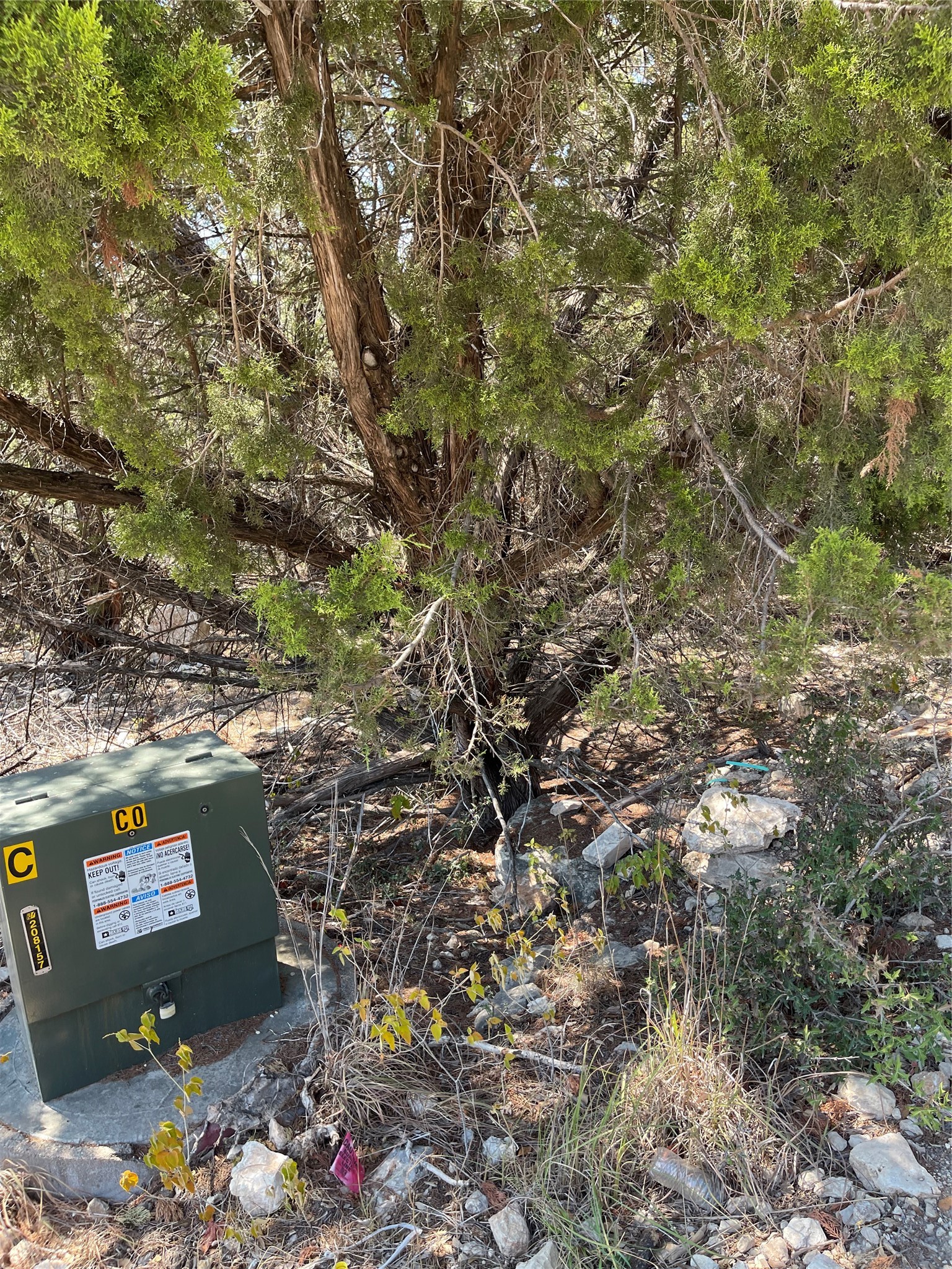 main property photo 9