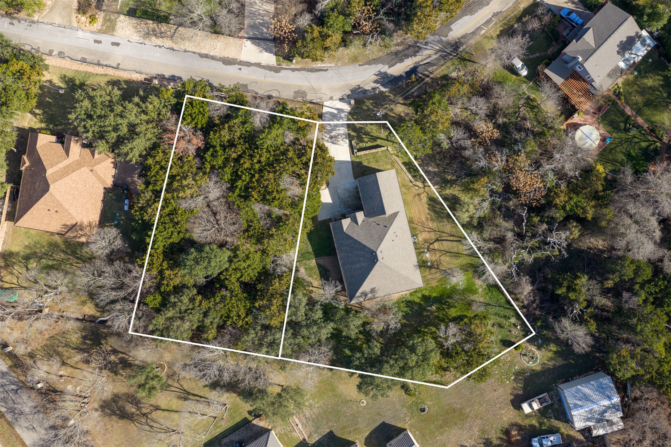 main property photo 38