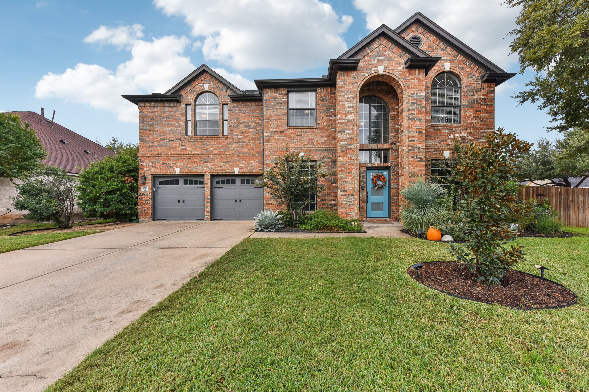 main property photo 3