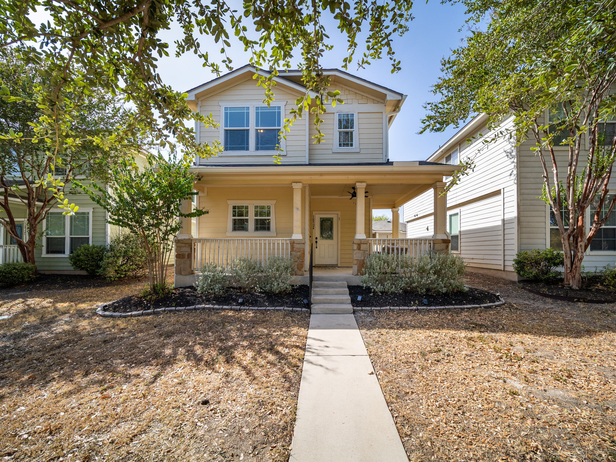 main property photo 2