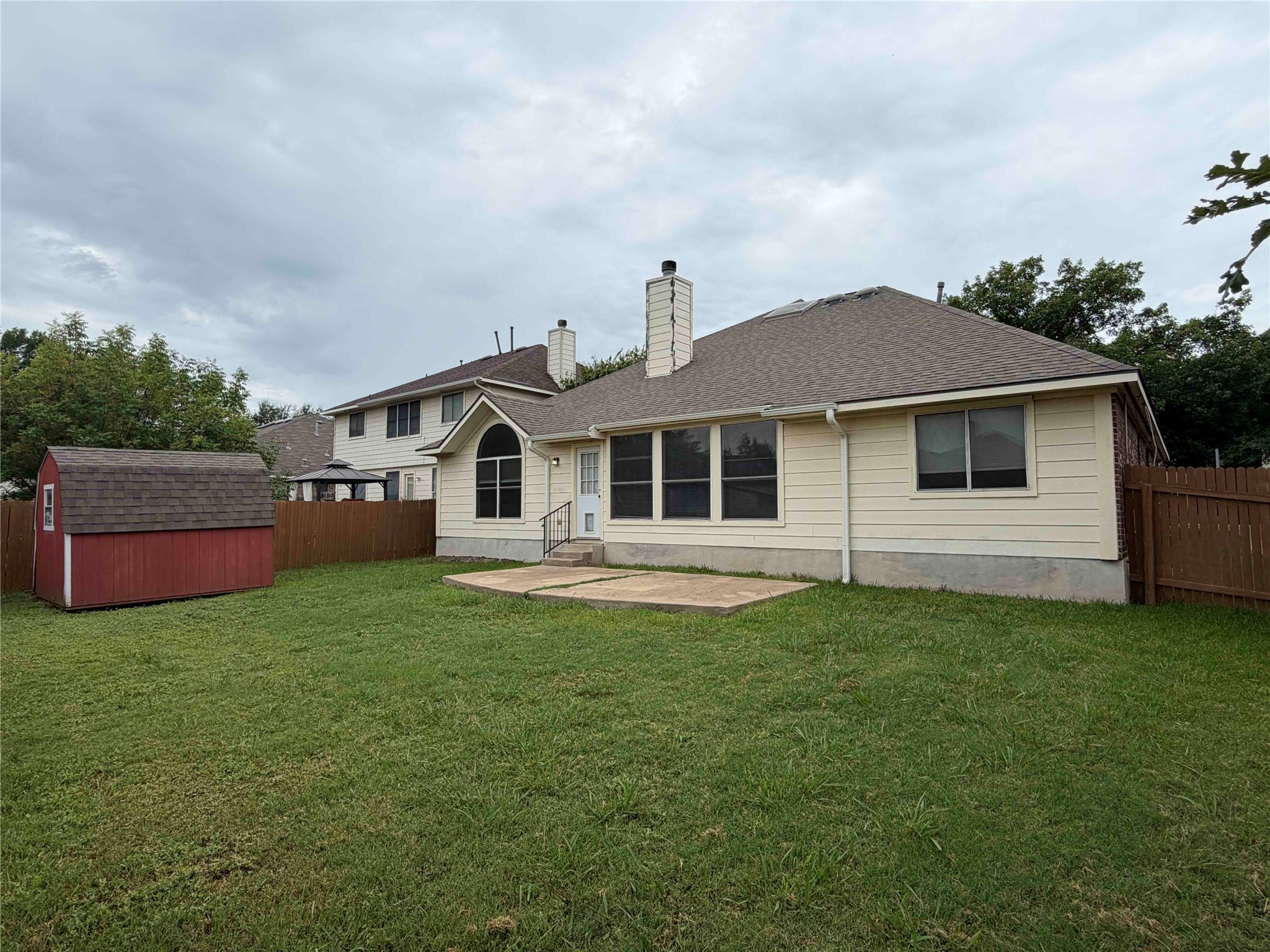 main property photo 27
