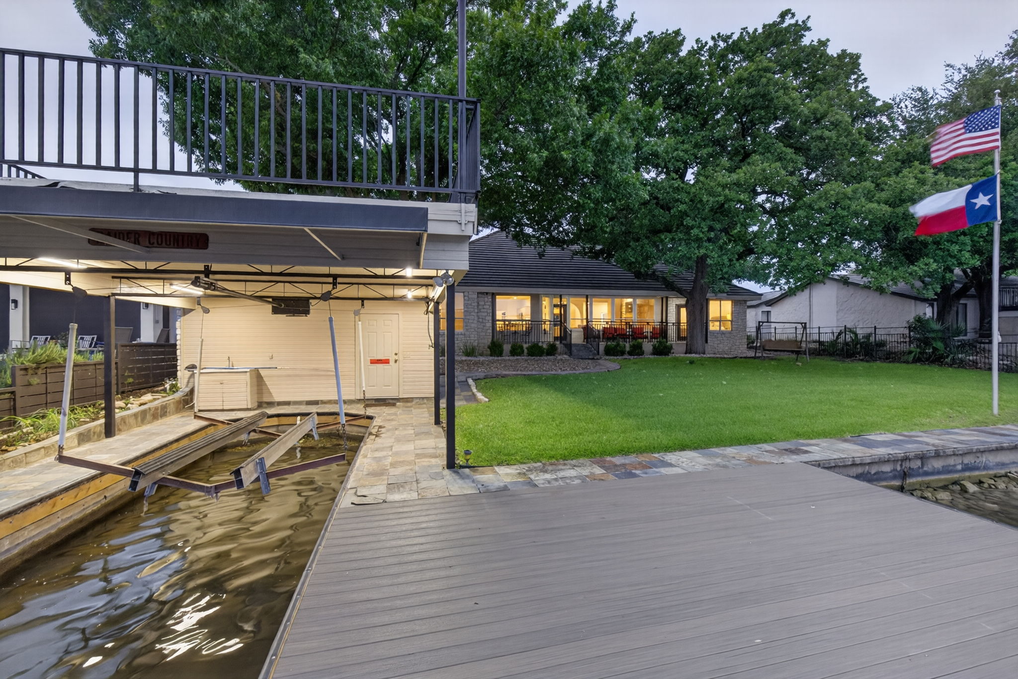 main property photo 38