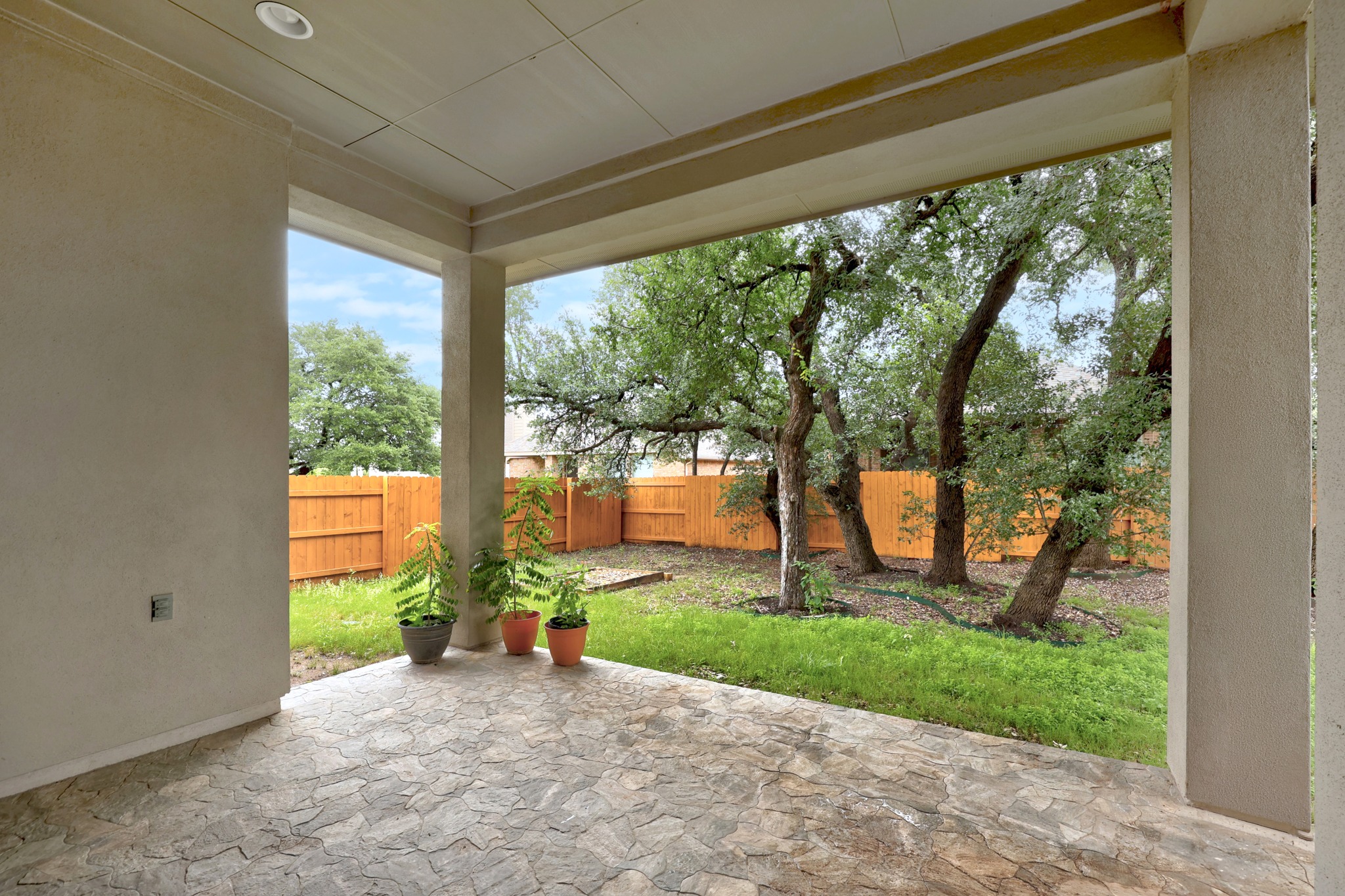 main property photo 21