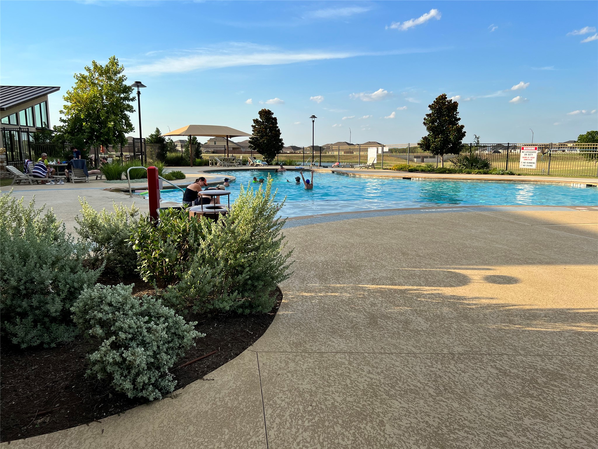 main property photo 29