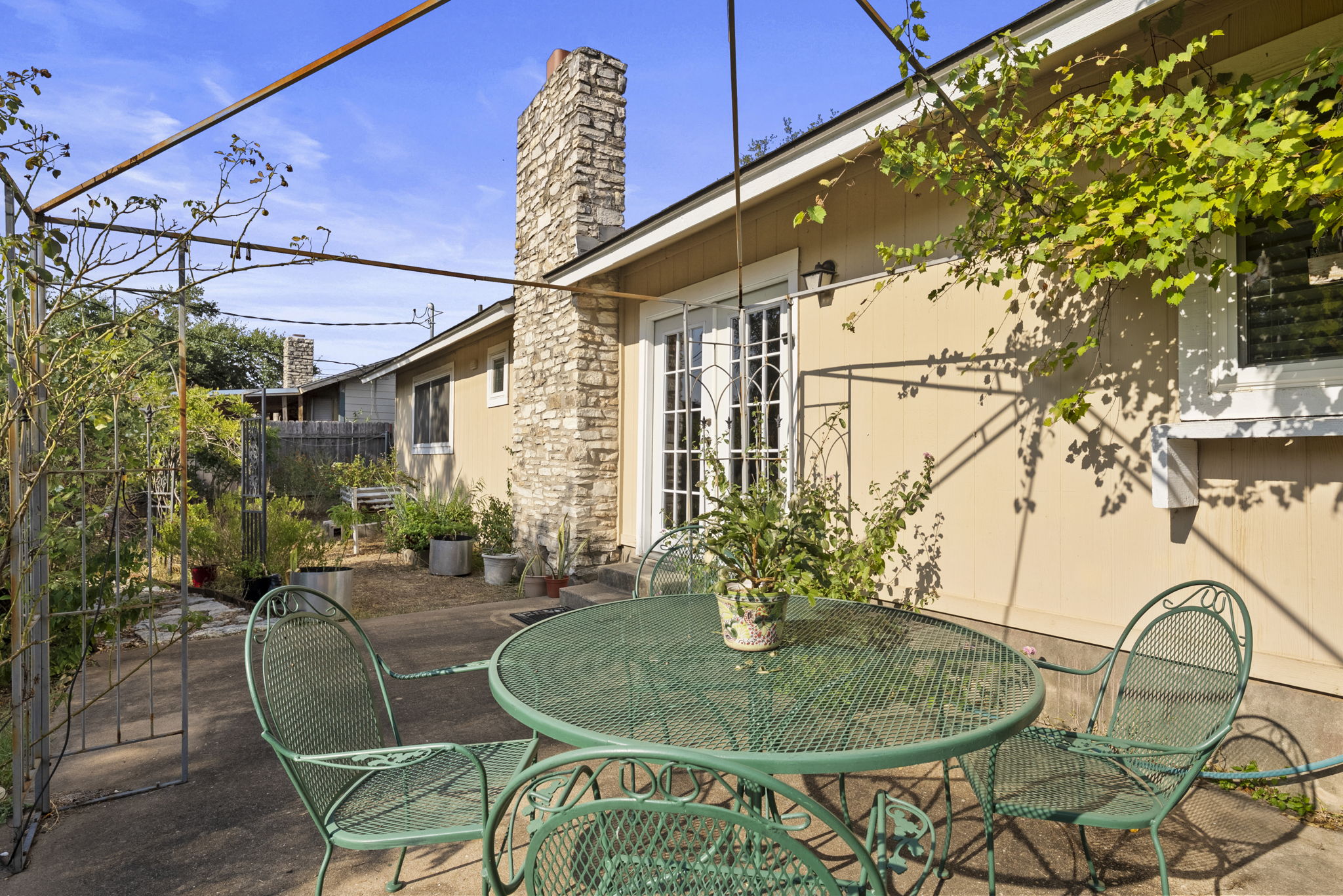 main property photo 29
