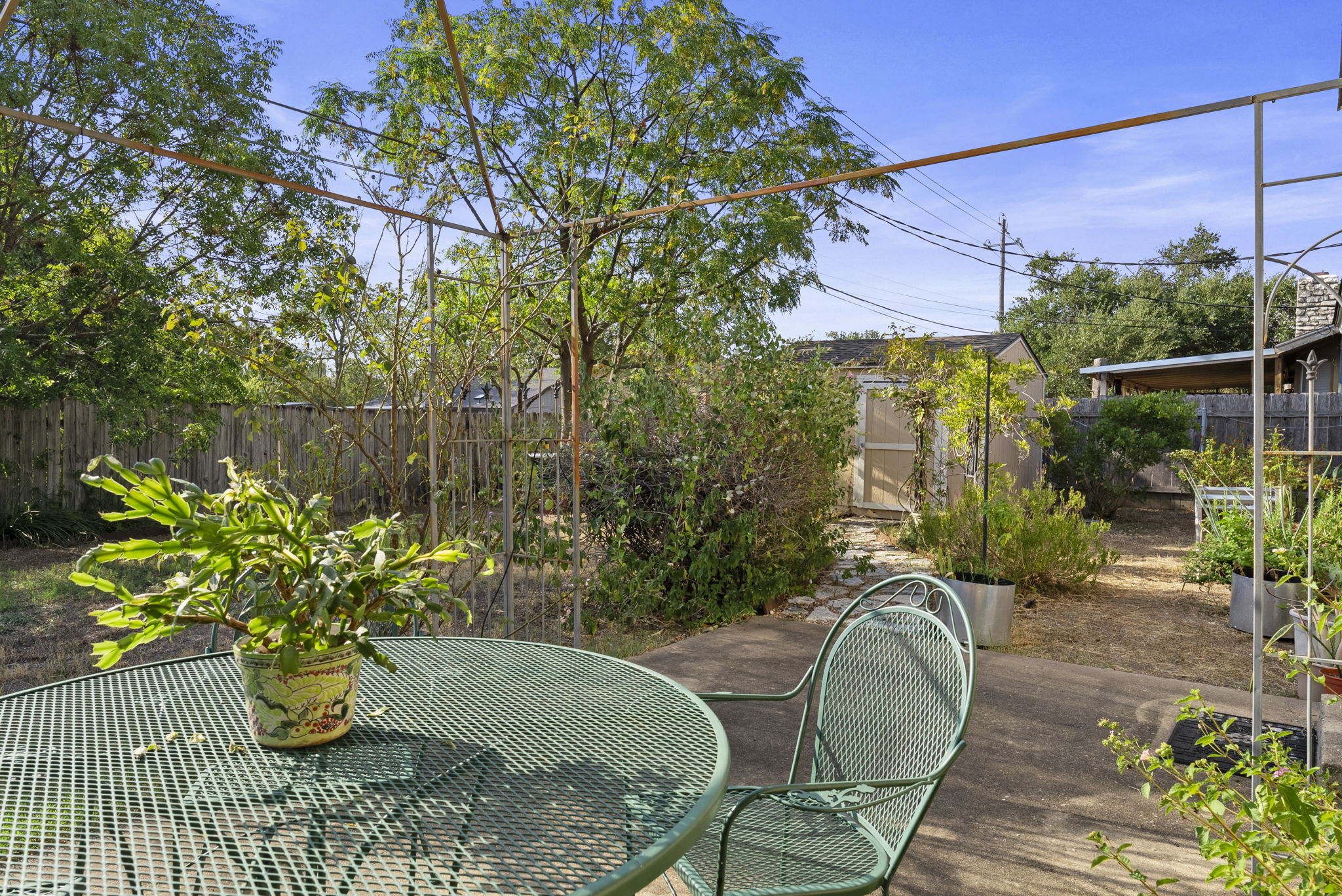 main property photo 30