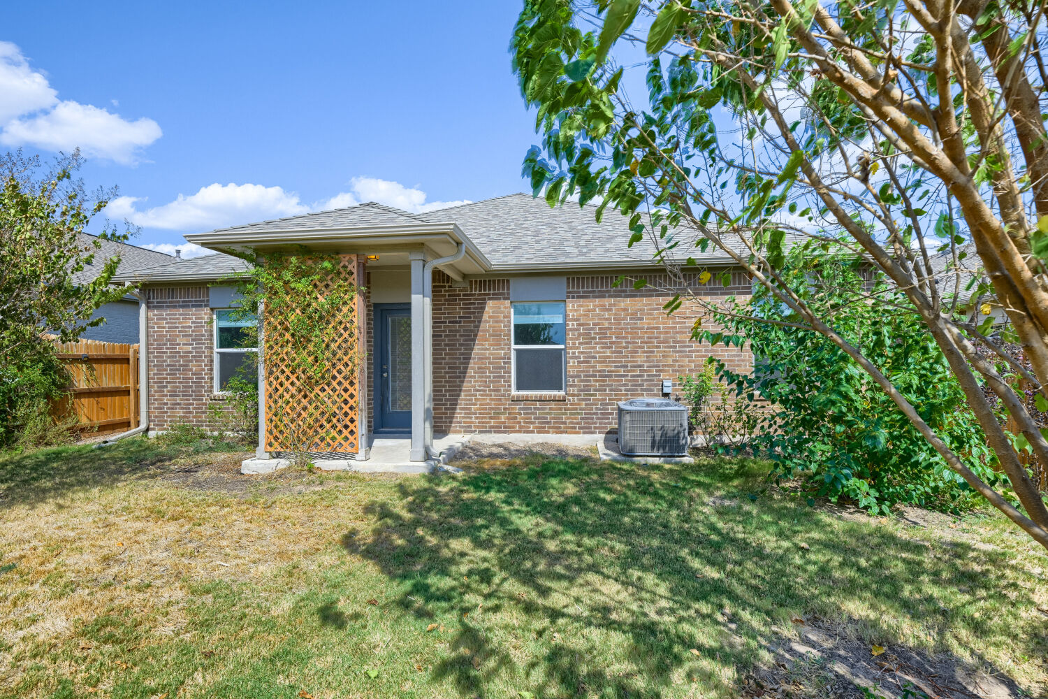 main property photo 23
