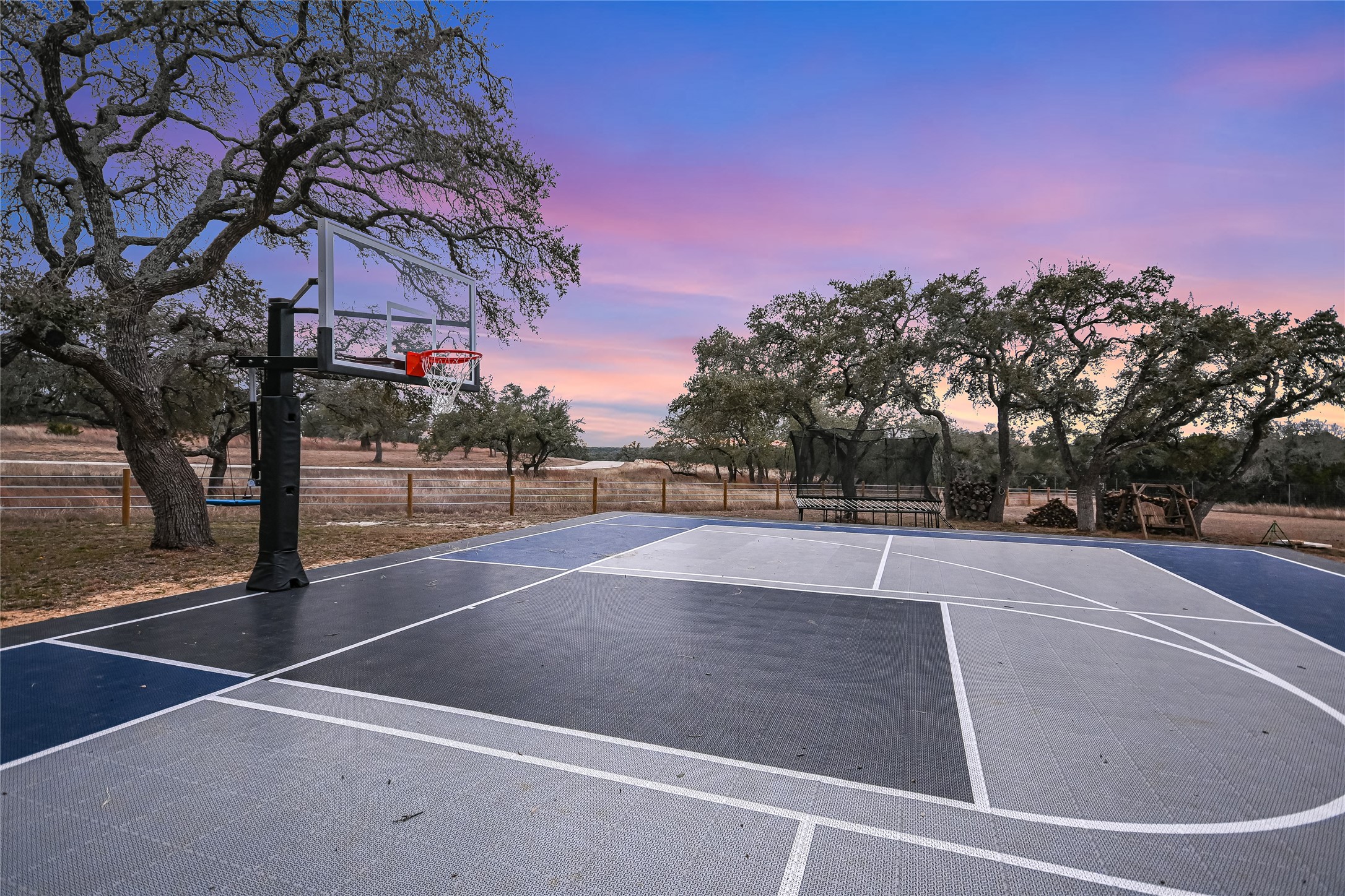 main property photo 37