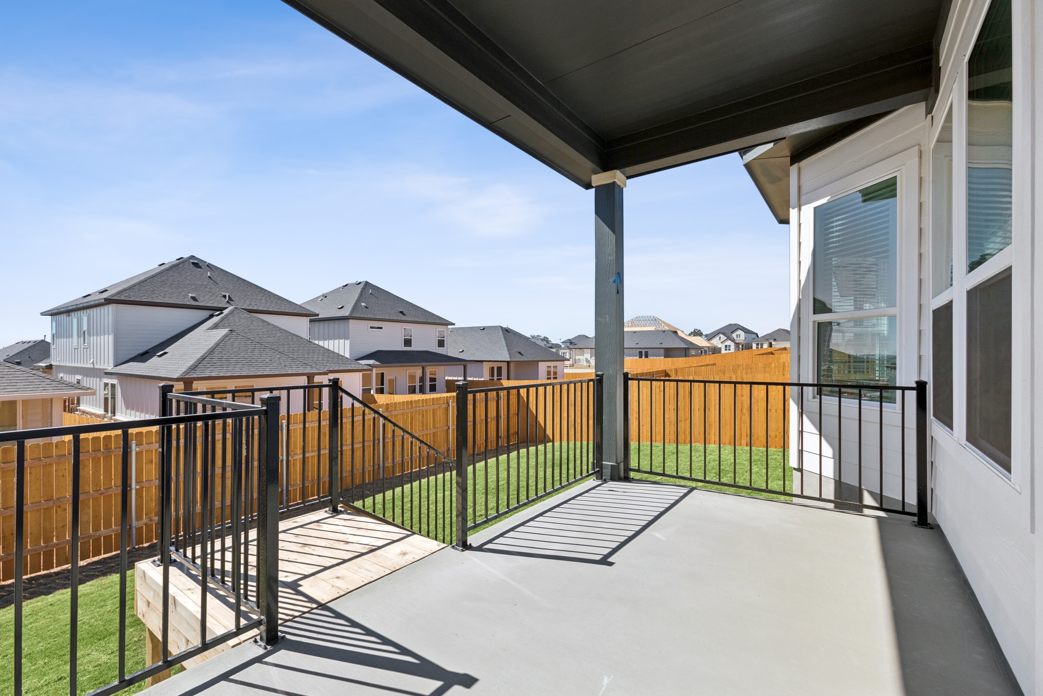 main property photo 28