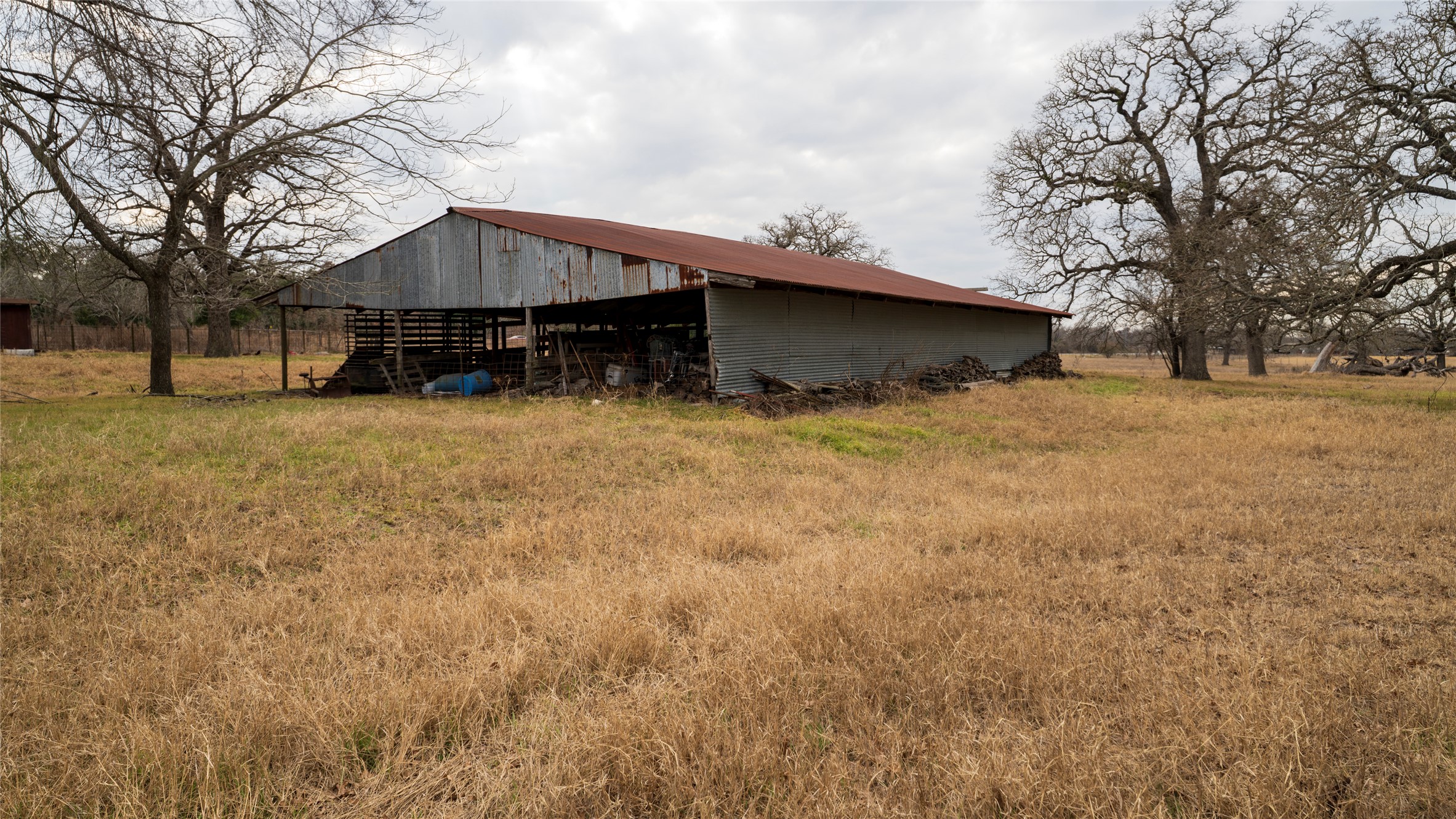main property photo 22