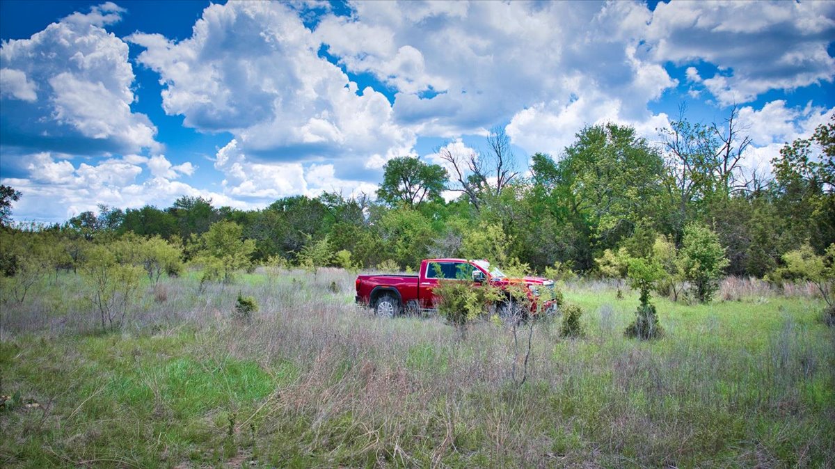 main property photo 11