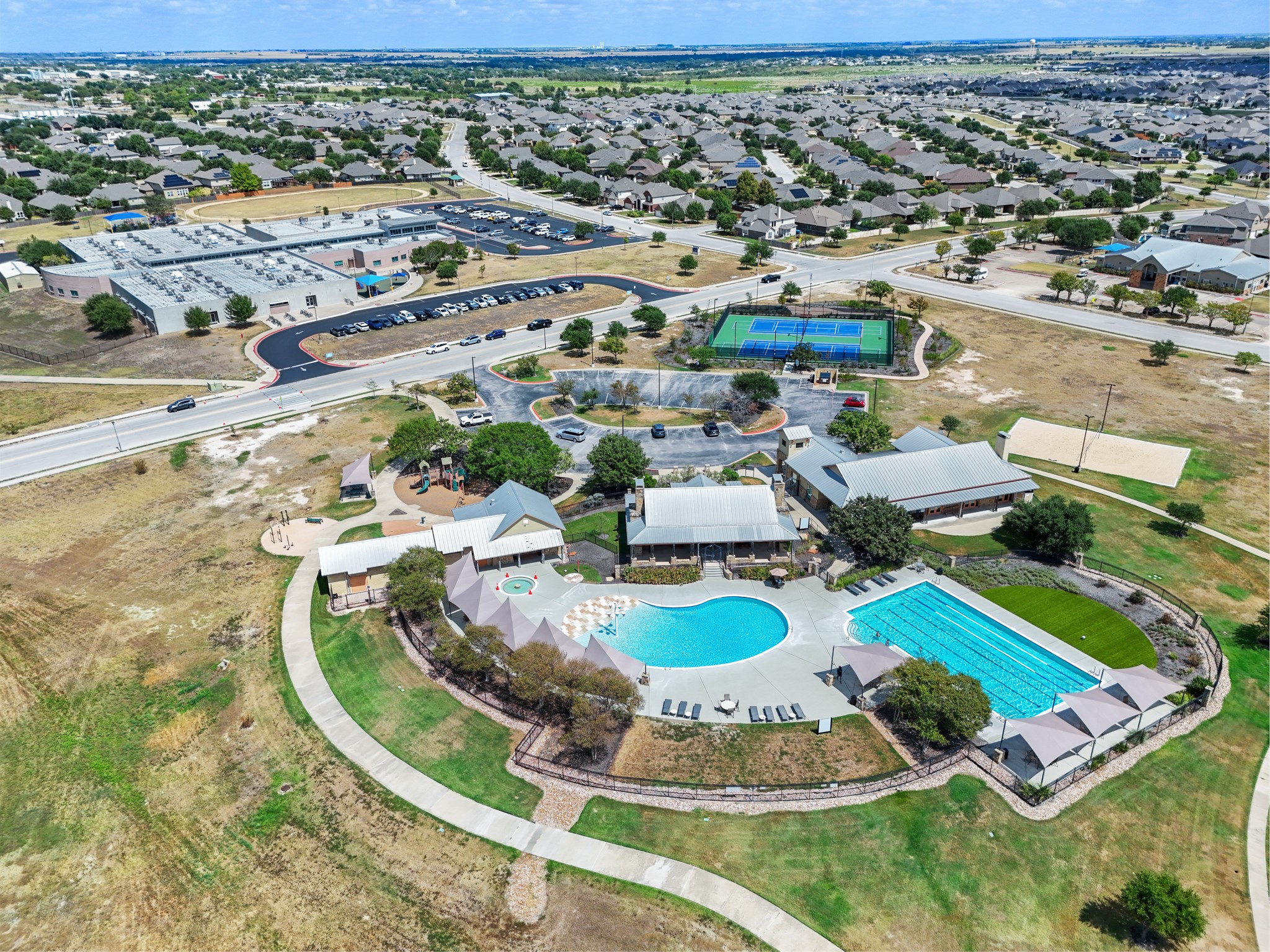 main property photo 30