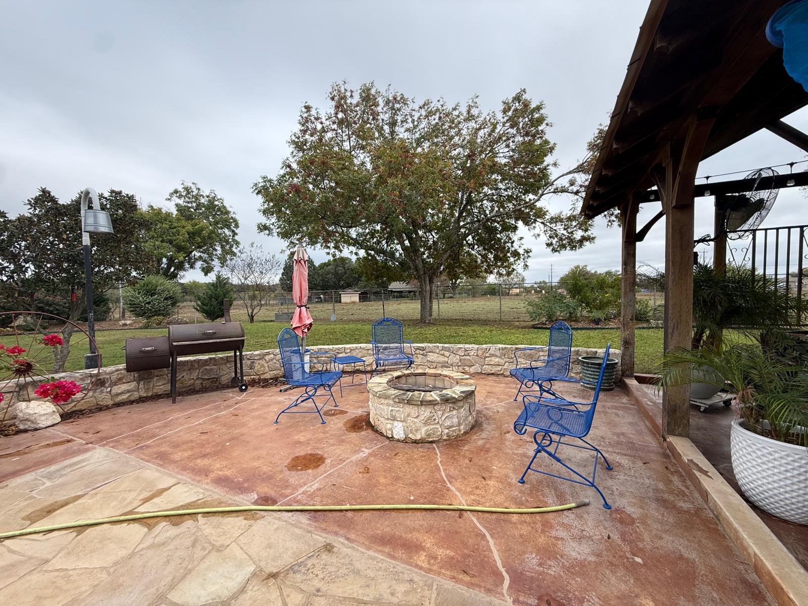 main property photo 13