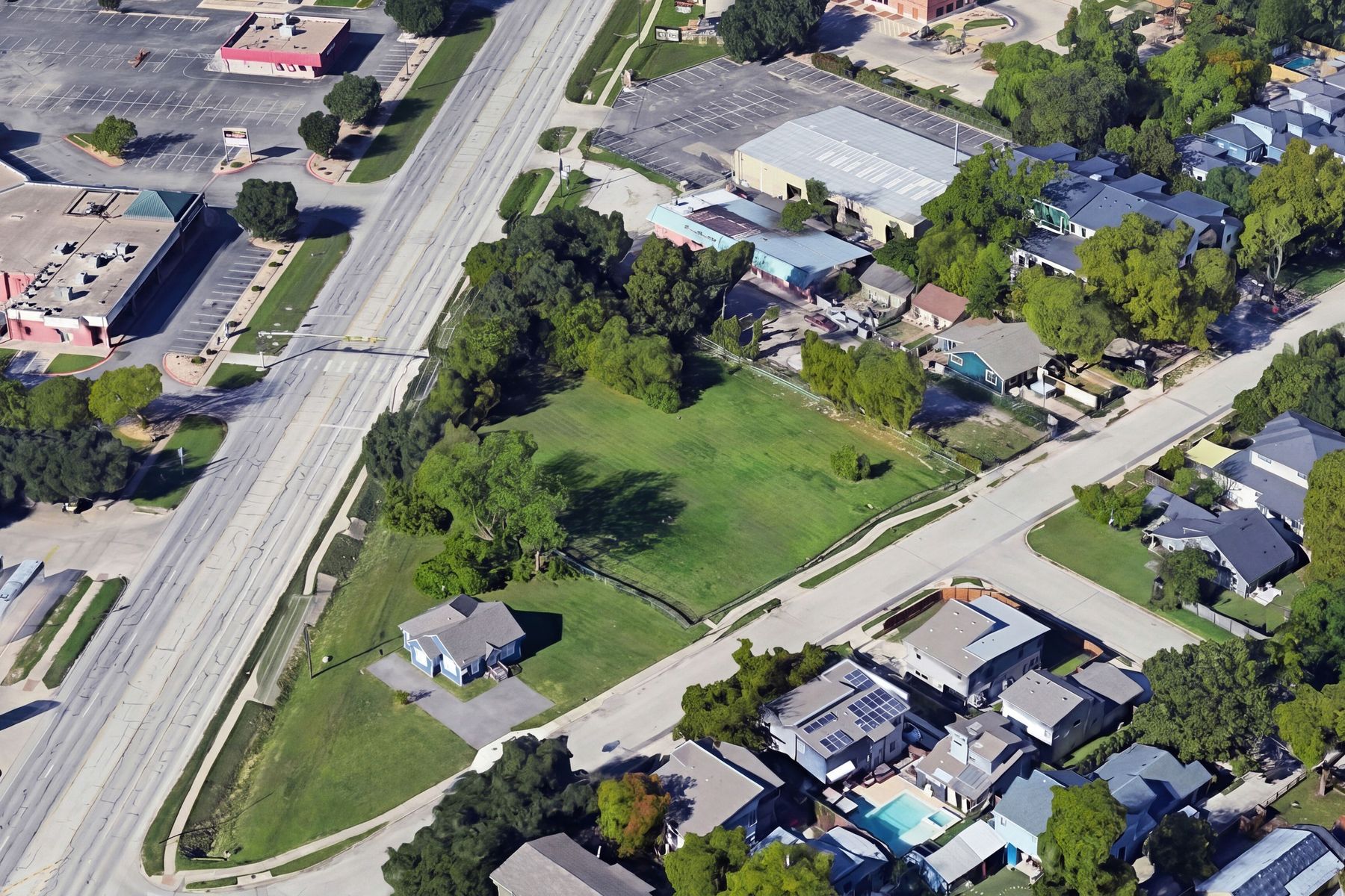 main property photo 2