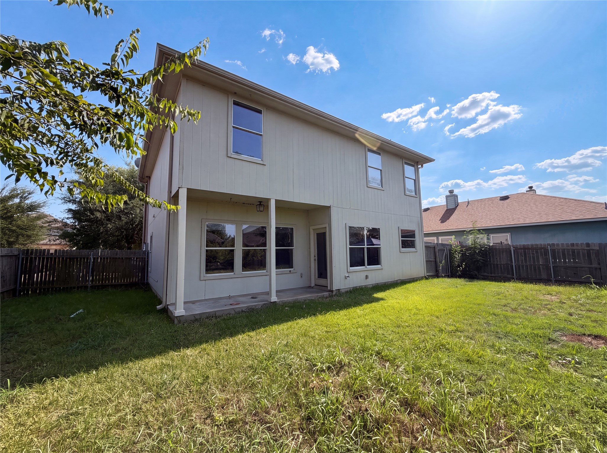 main property photo 17