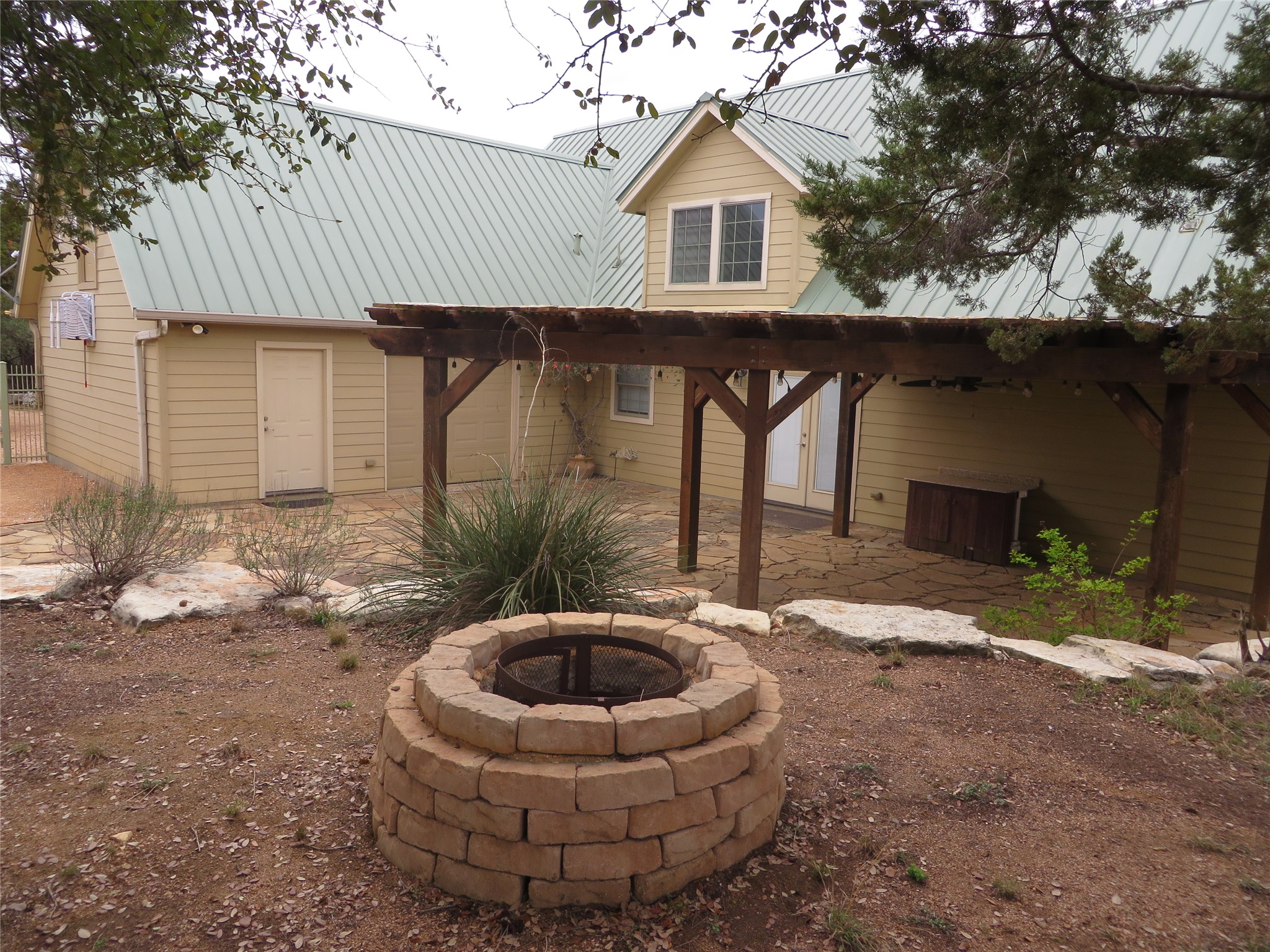 main property photo 14