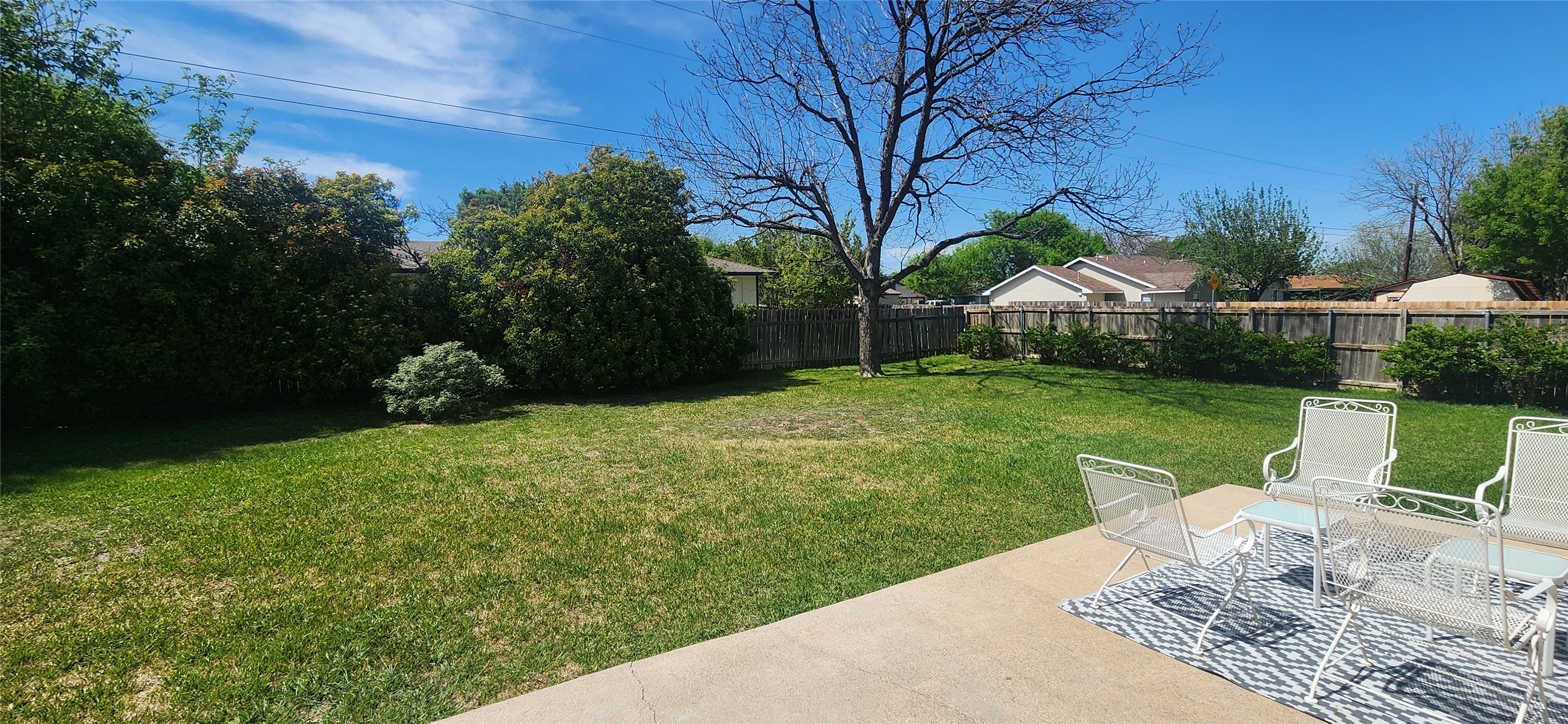 main property photo 33