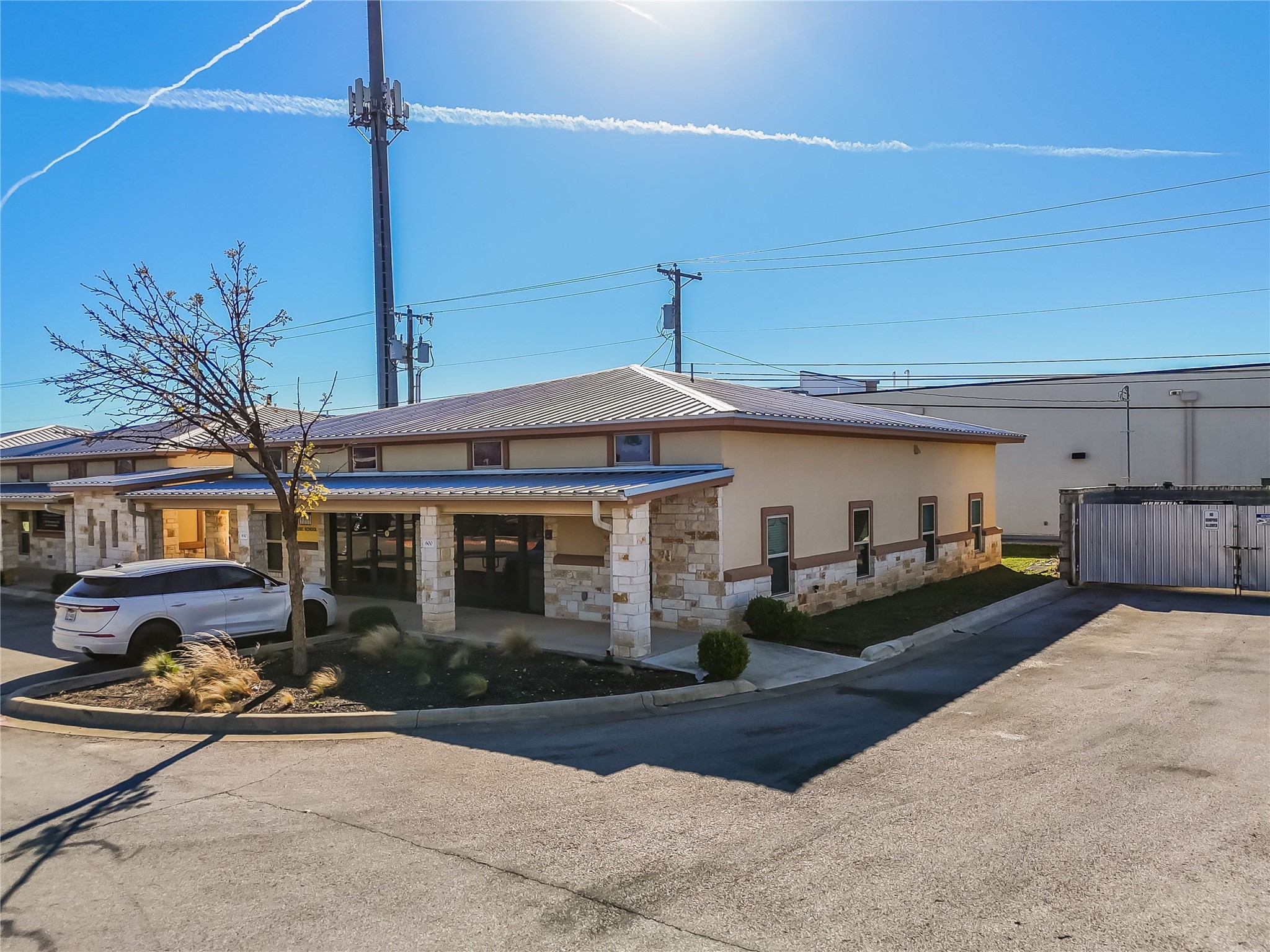 main property photo 19