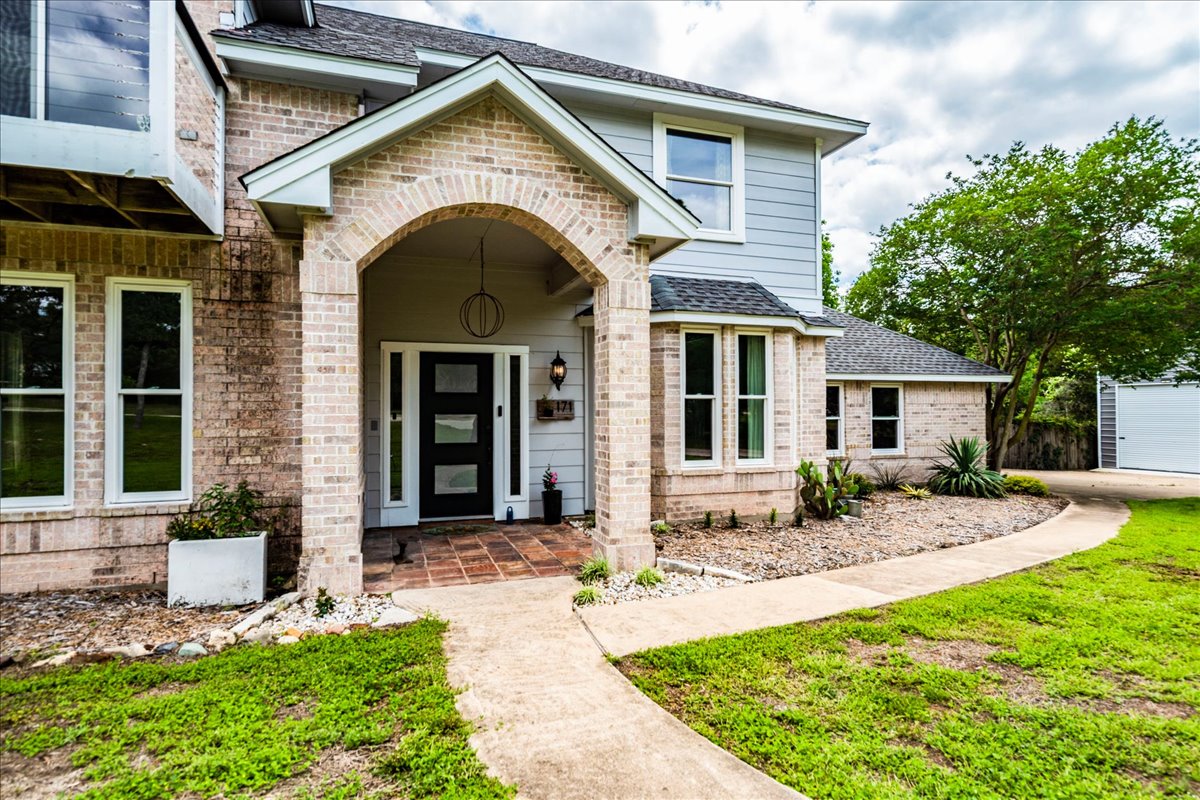 main property photo 4