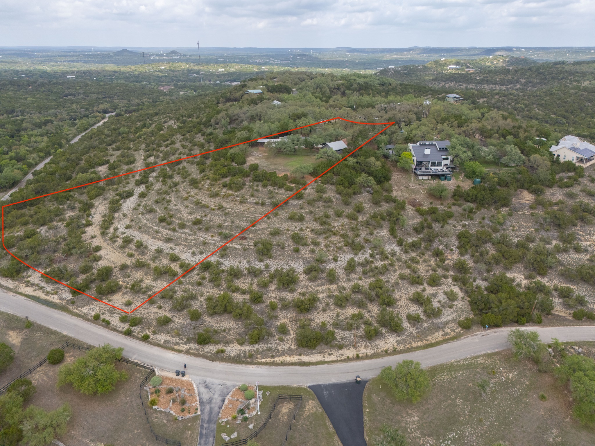 main property photo 34
