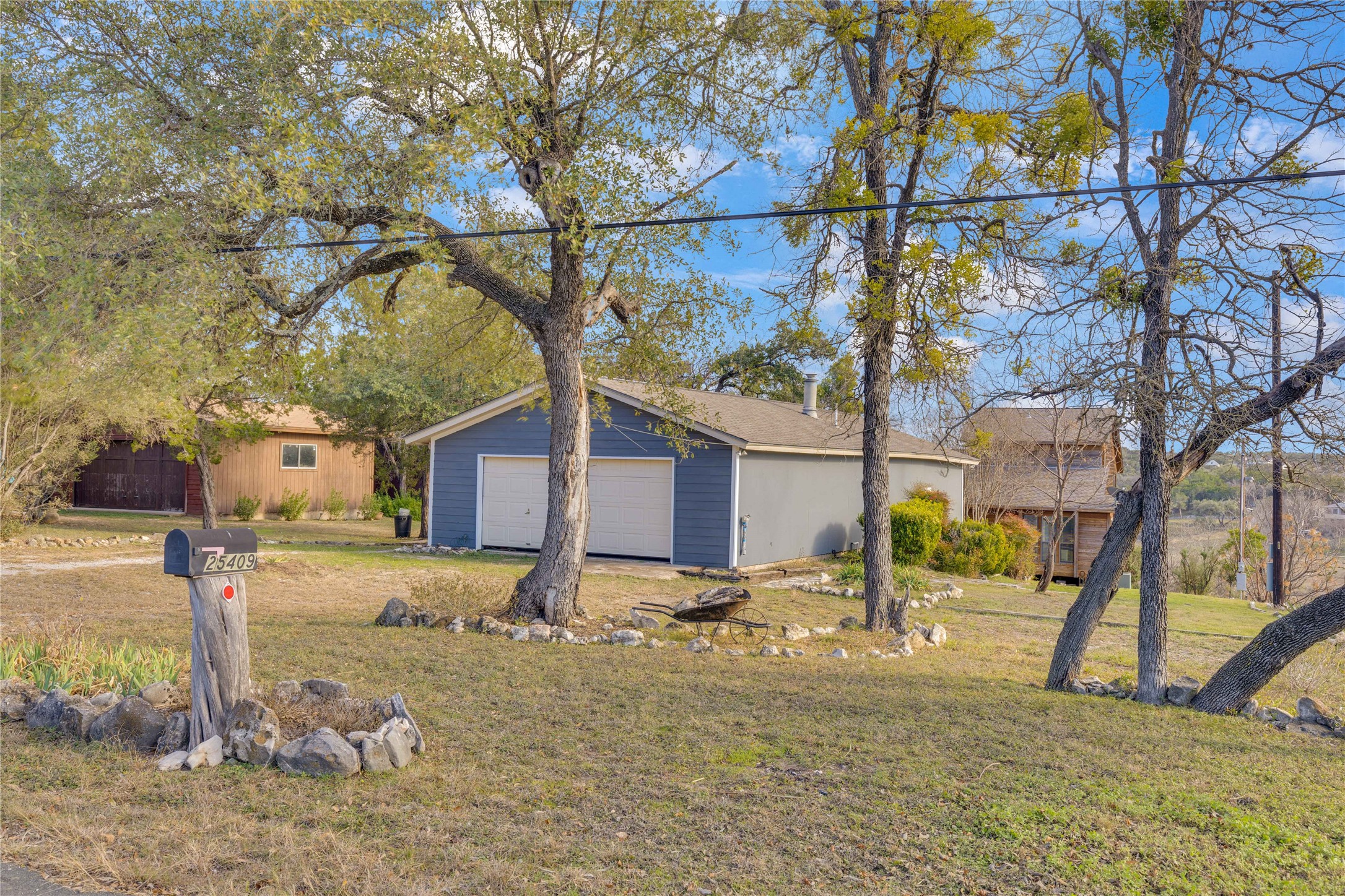 main property photo 7