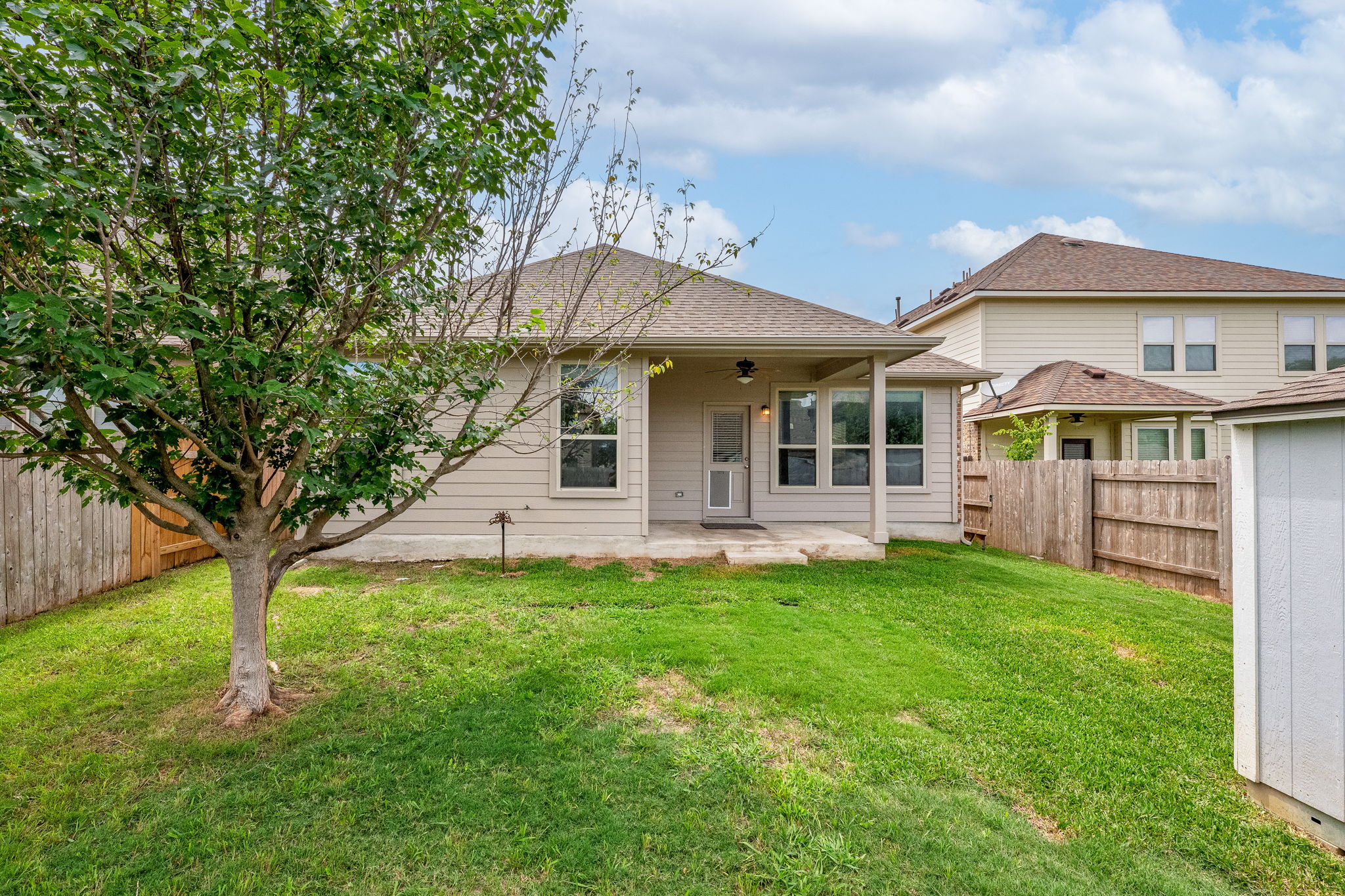 main property photo 36